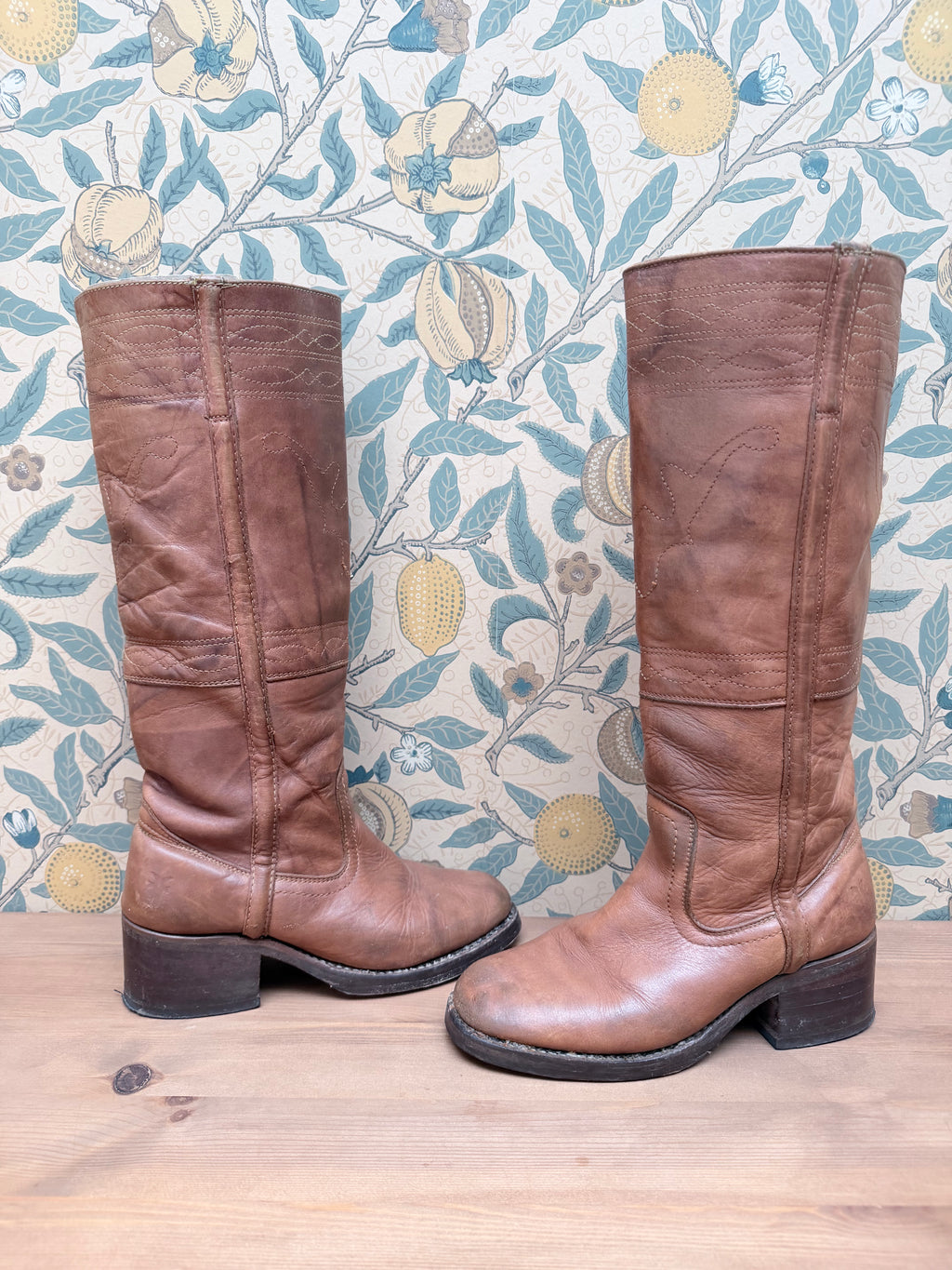 Vintage 1970s Frye Tan Embroidered Boots