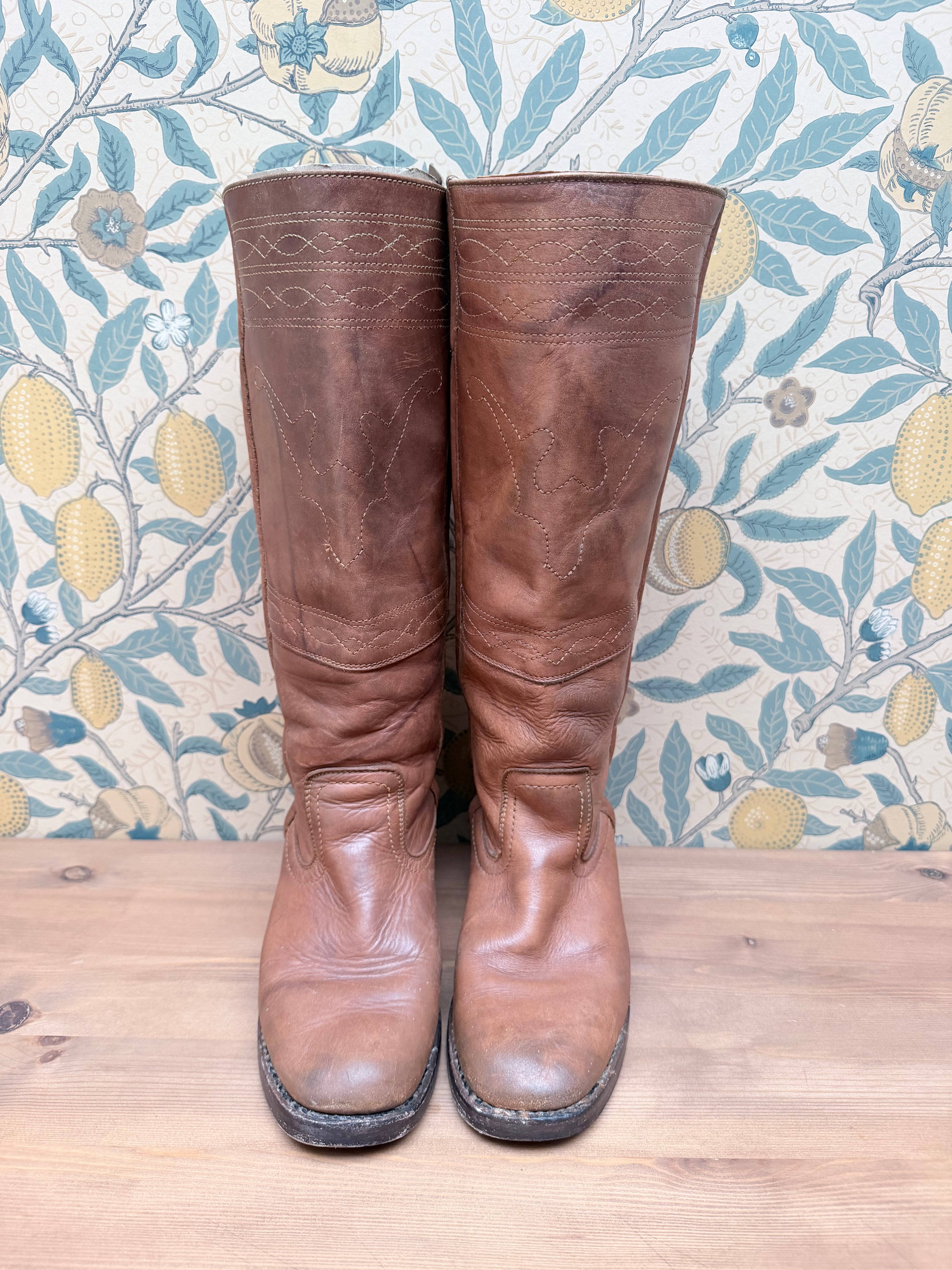 Vintage 1970s Frye Tan Embroidered Boots