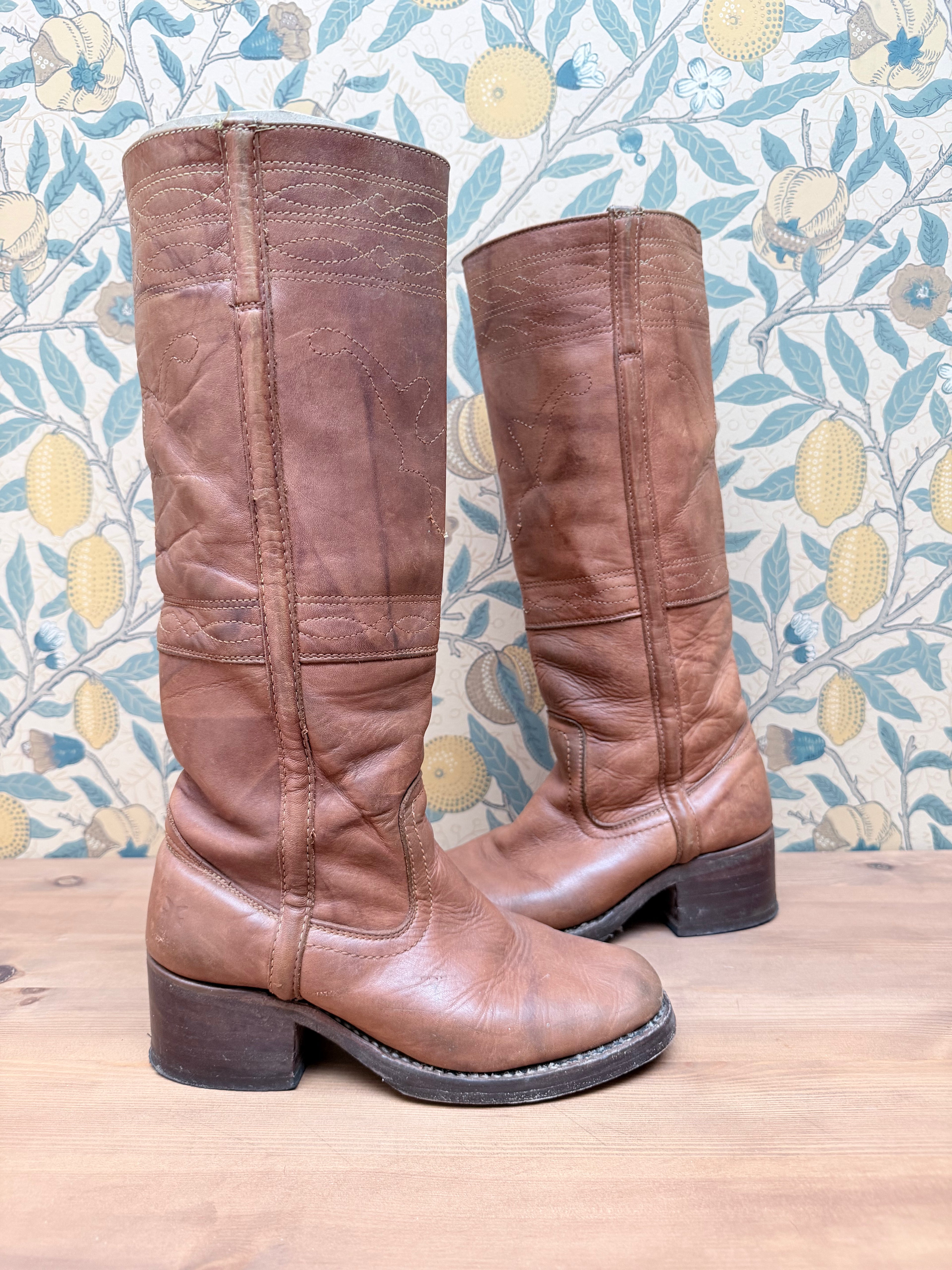 Vintage 1970s Frye Tan Embroidered Boots