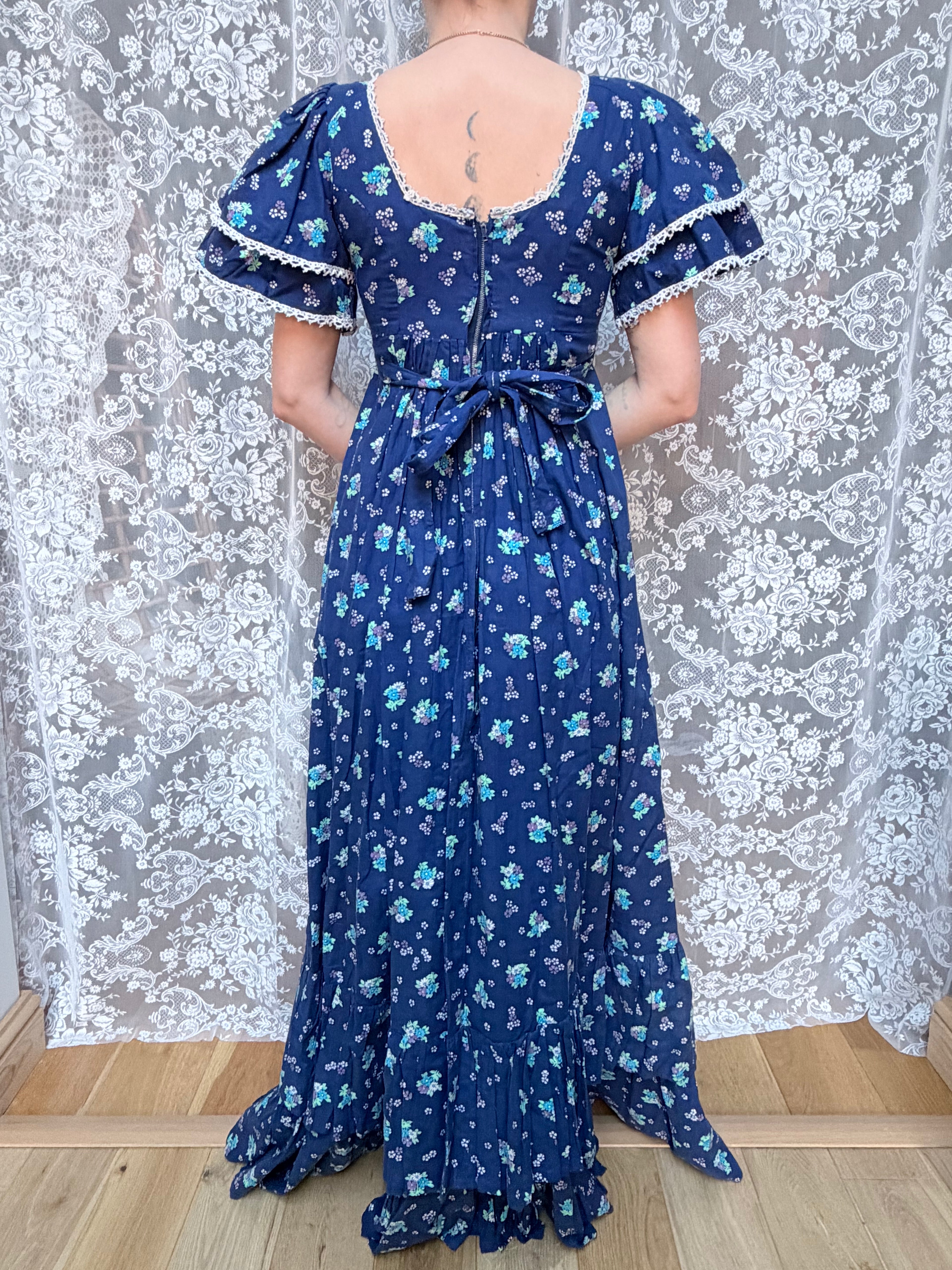 Vintage 1970s Travers Tempos London Prairie Blue Maxi Dress
