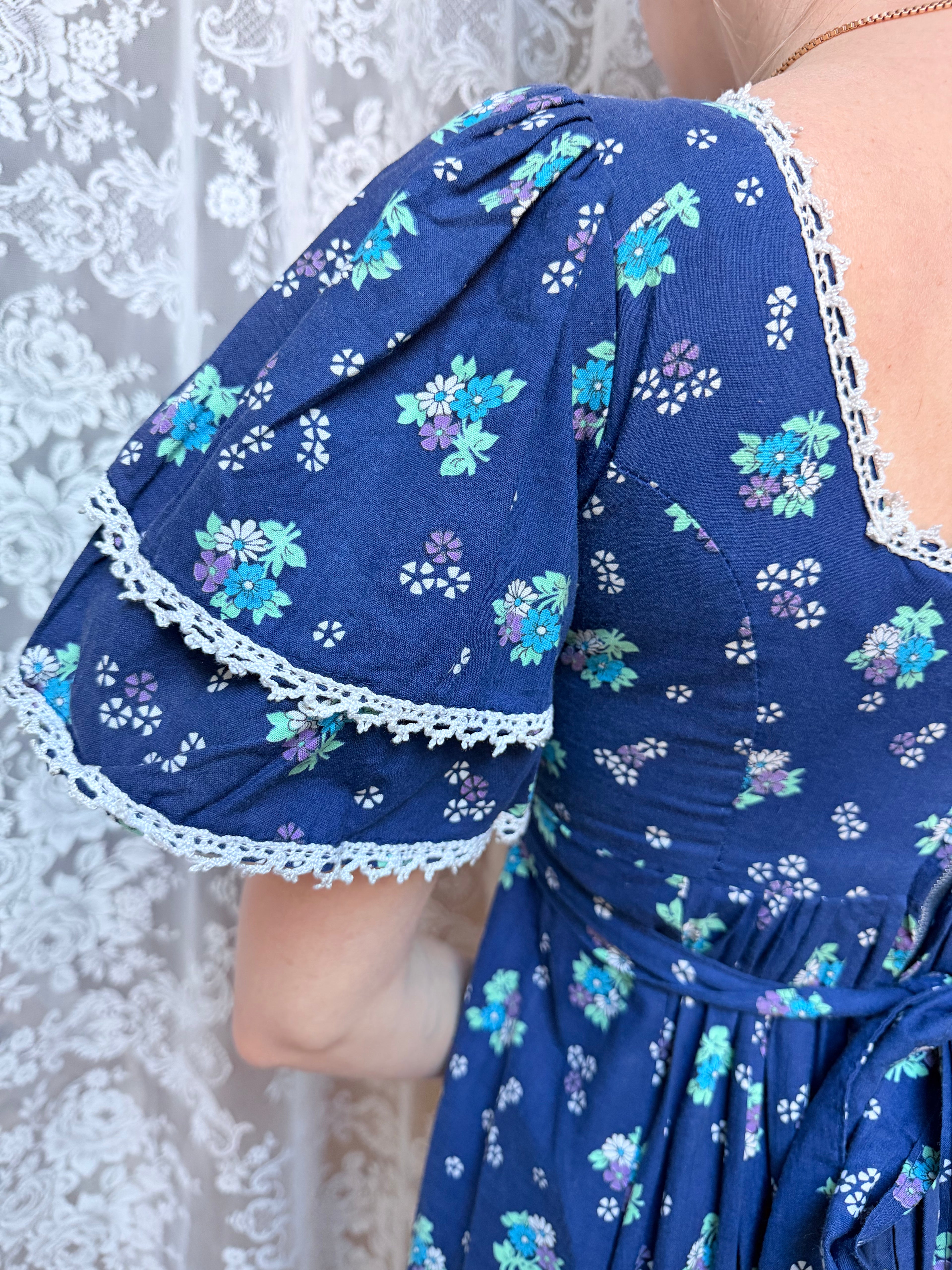 Vintage 1970s Travers Tempos London Prairie Blue Maxi Dress
