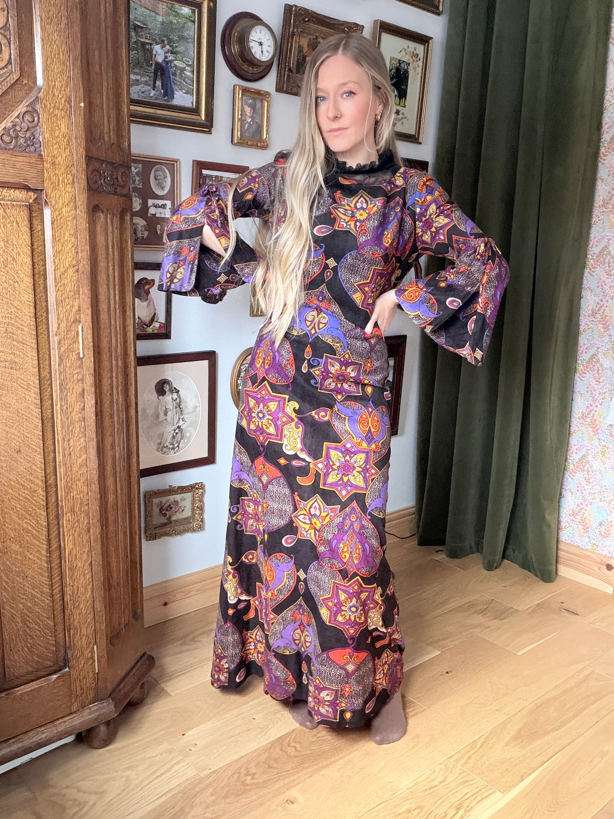 The Lilith: Vintage 1970s Windsmore Dress