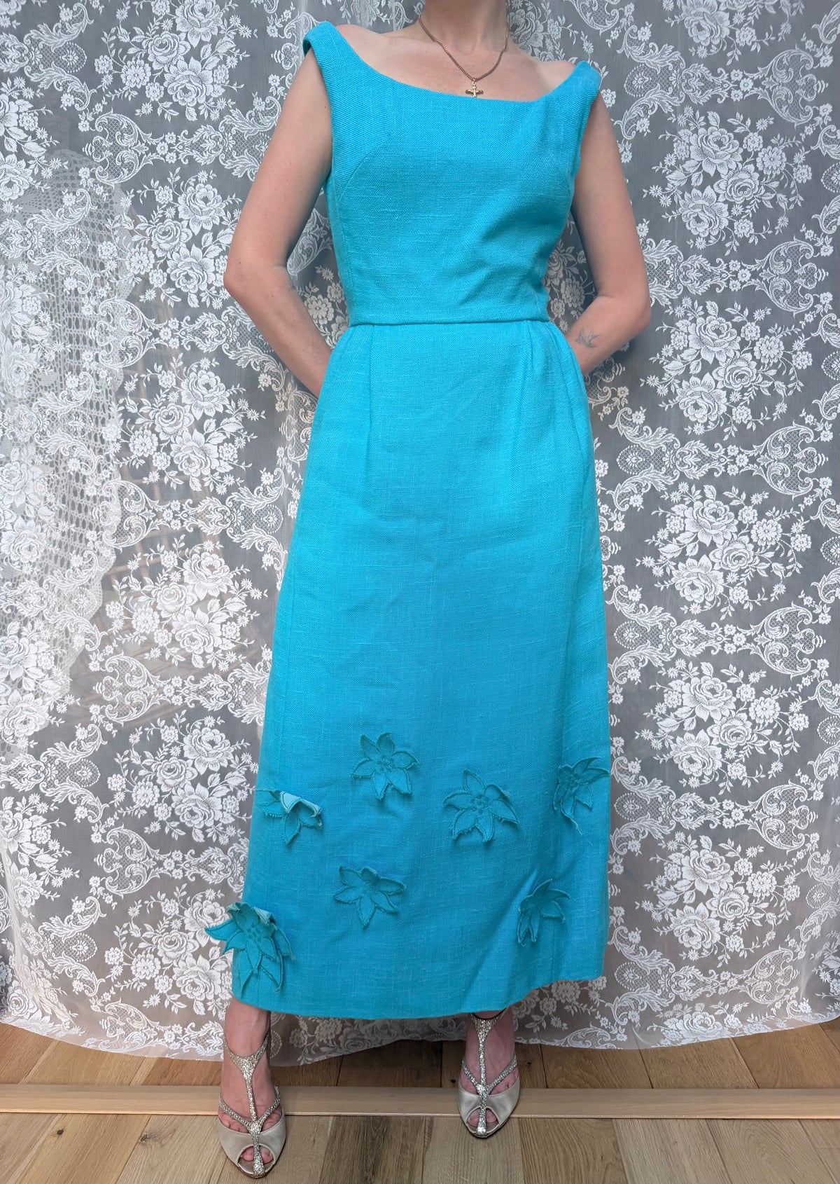 Vintage 1960s Frank Usher Blue Moygashel Floral Appliqué Gown