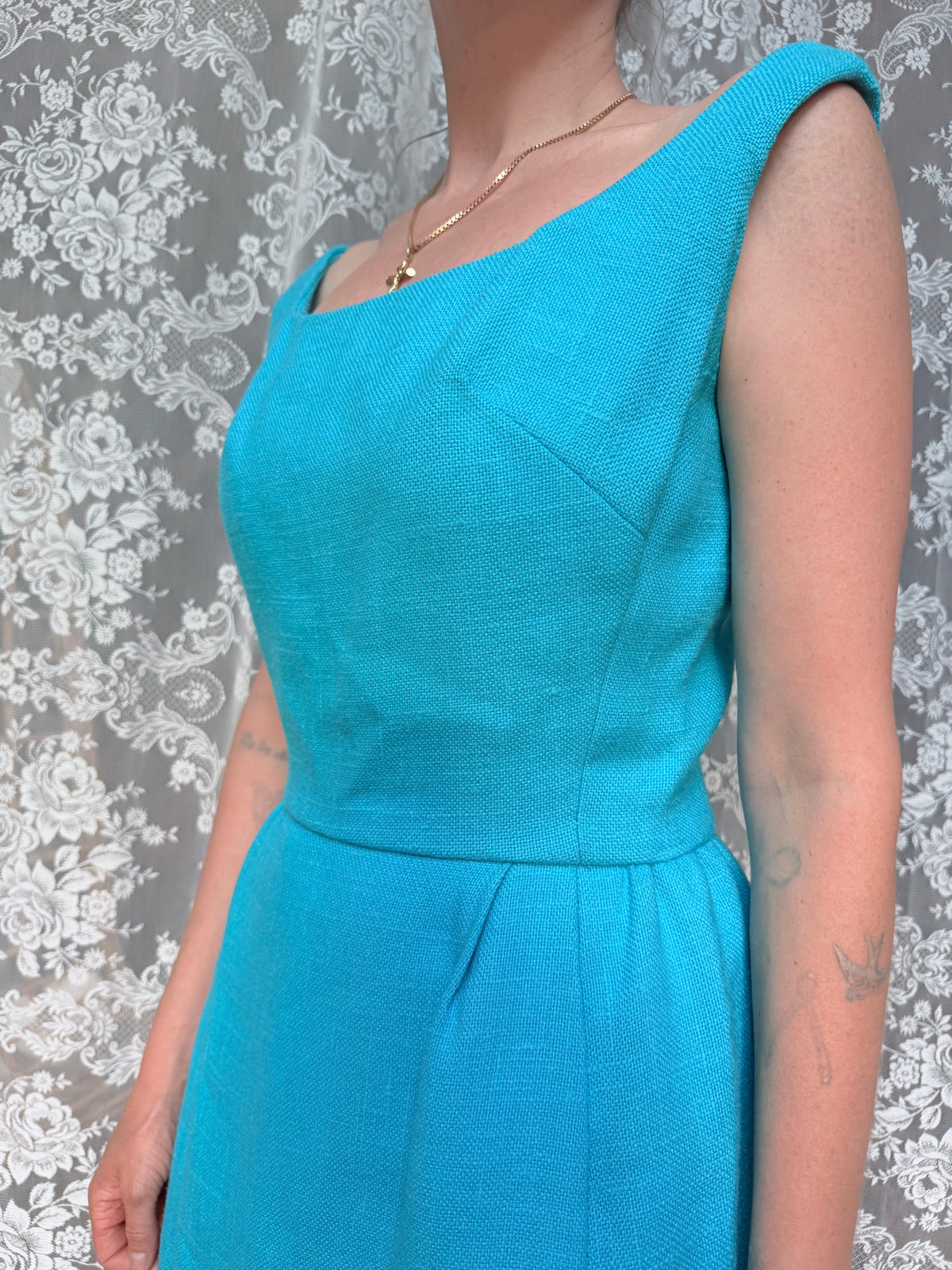 Vintage 1960s Frank Usher Blue Moygashel Floral Appliqué Gown