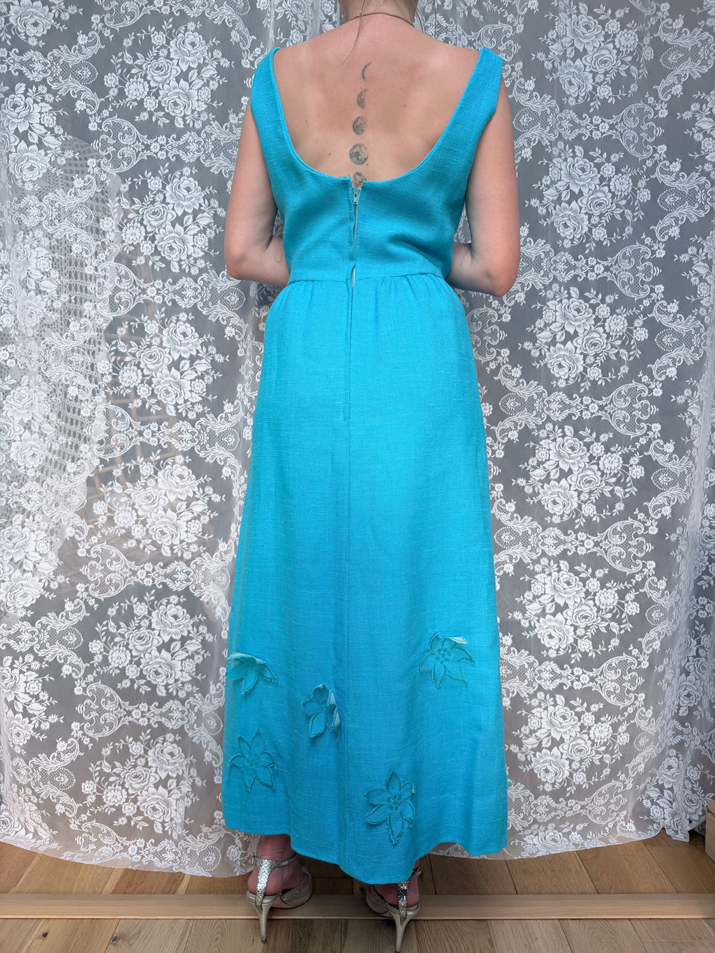 Vintage 1960s Frank Usher Blue Moygashel Floral Appliqué Gown