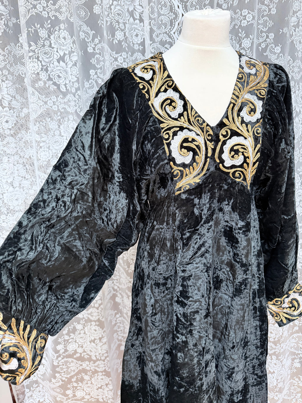The Sanderson: Vintage Ayesha Davar 1970s Dress