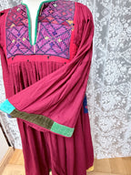 The Jasmine: Stunning Afghan Vintage 1970s Midi Dress