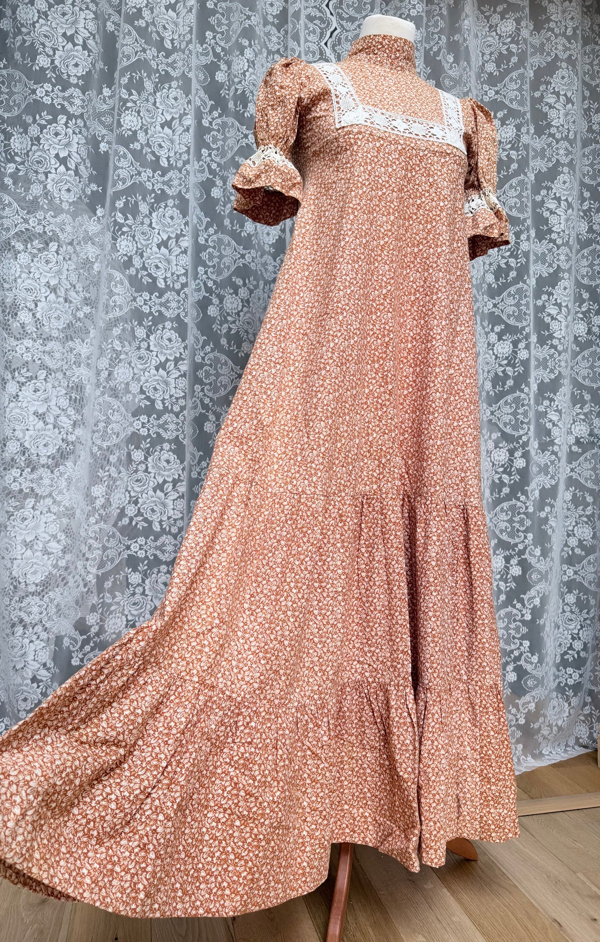 Terracotta Flowers: Laura Ashley 1970s Dress