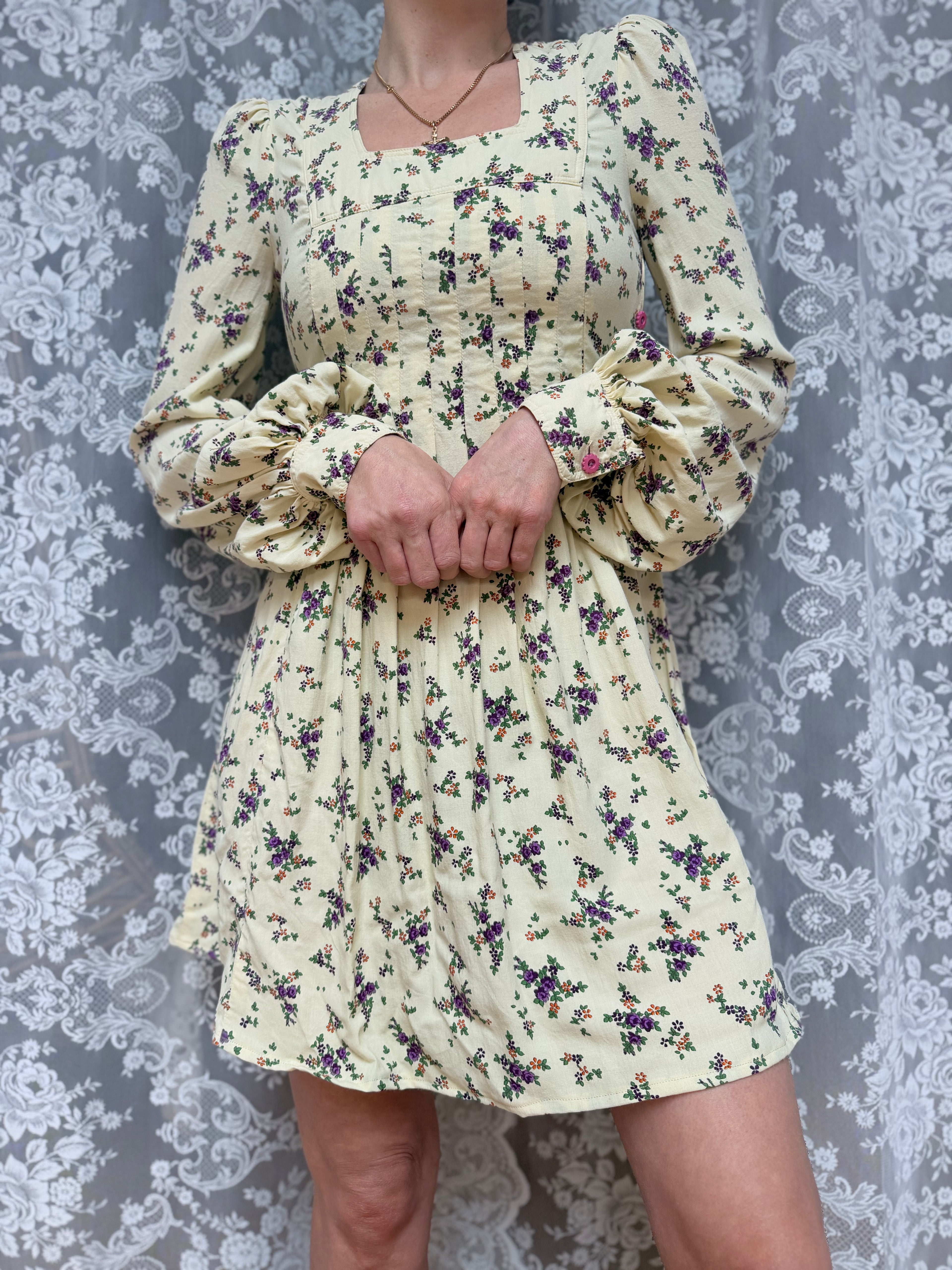 Vintage 1970s Jeff Banks Floral Bishop Sleeve Mini Dress