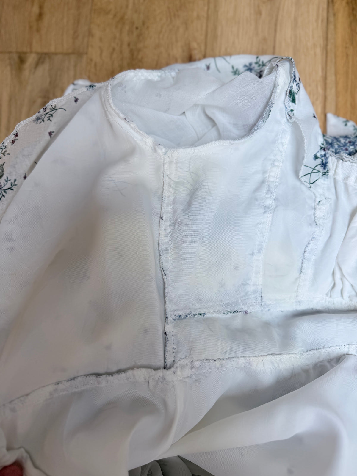 Vintage 1970s Gunne Sax Milk Maid Floral White Prairie Dress
