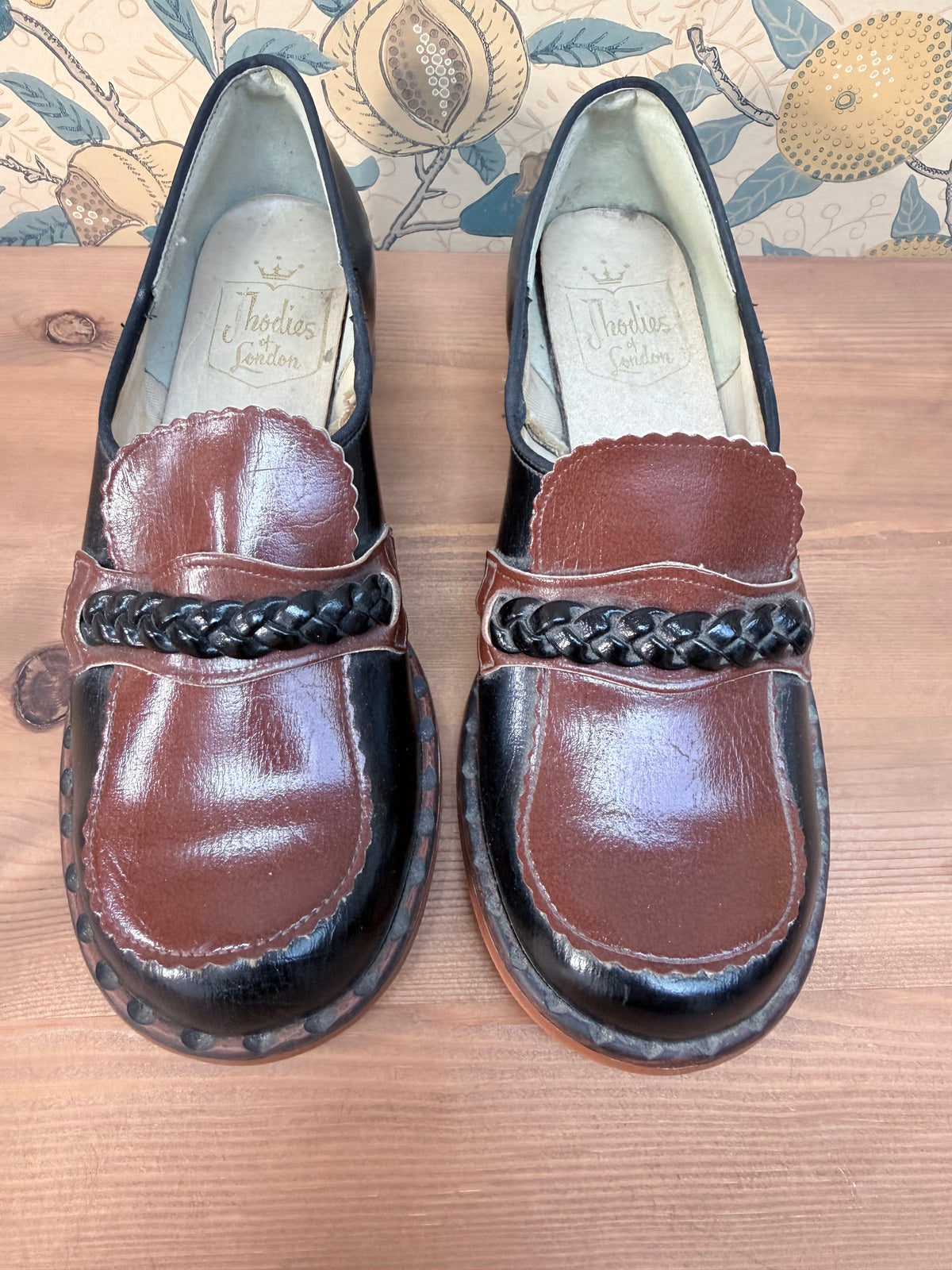 Vintage 1960s Women's Leather Loafer Shoes | Made in Italy