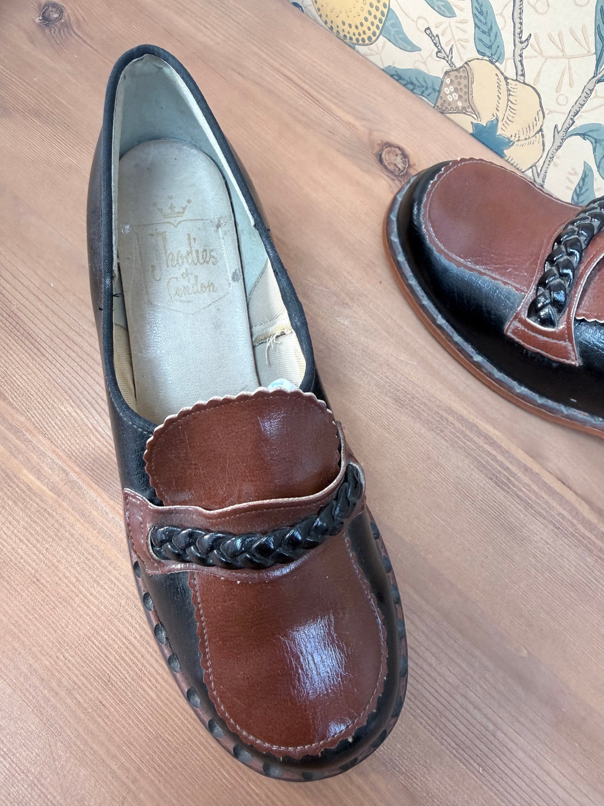 Vintage 1960s Women's Leather Loafer Shoes | Made in Italy