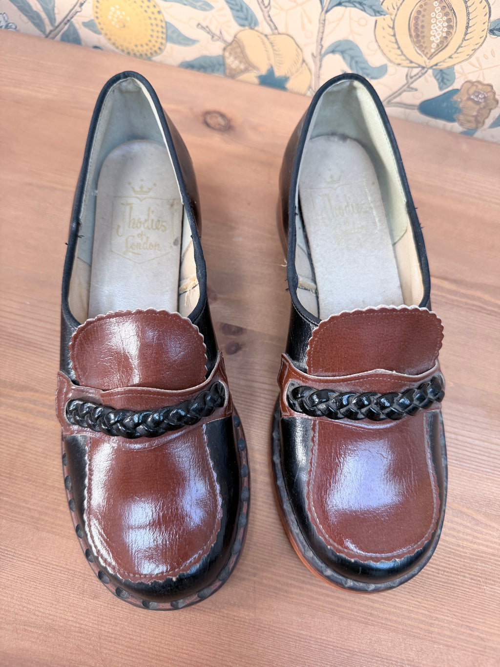 Vintage 1960s Women's Leather Loafer Shoes | Made in Italy