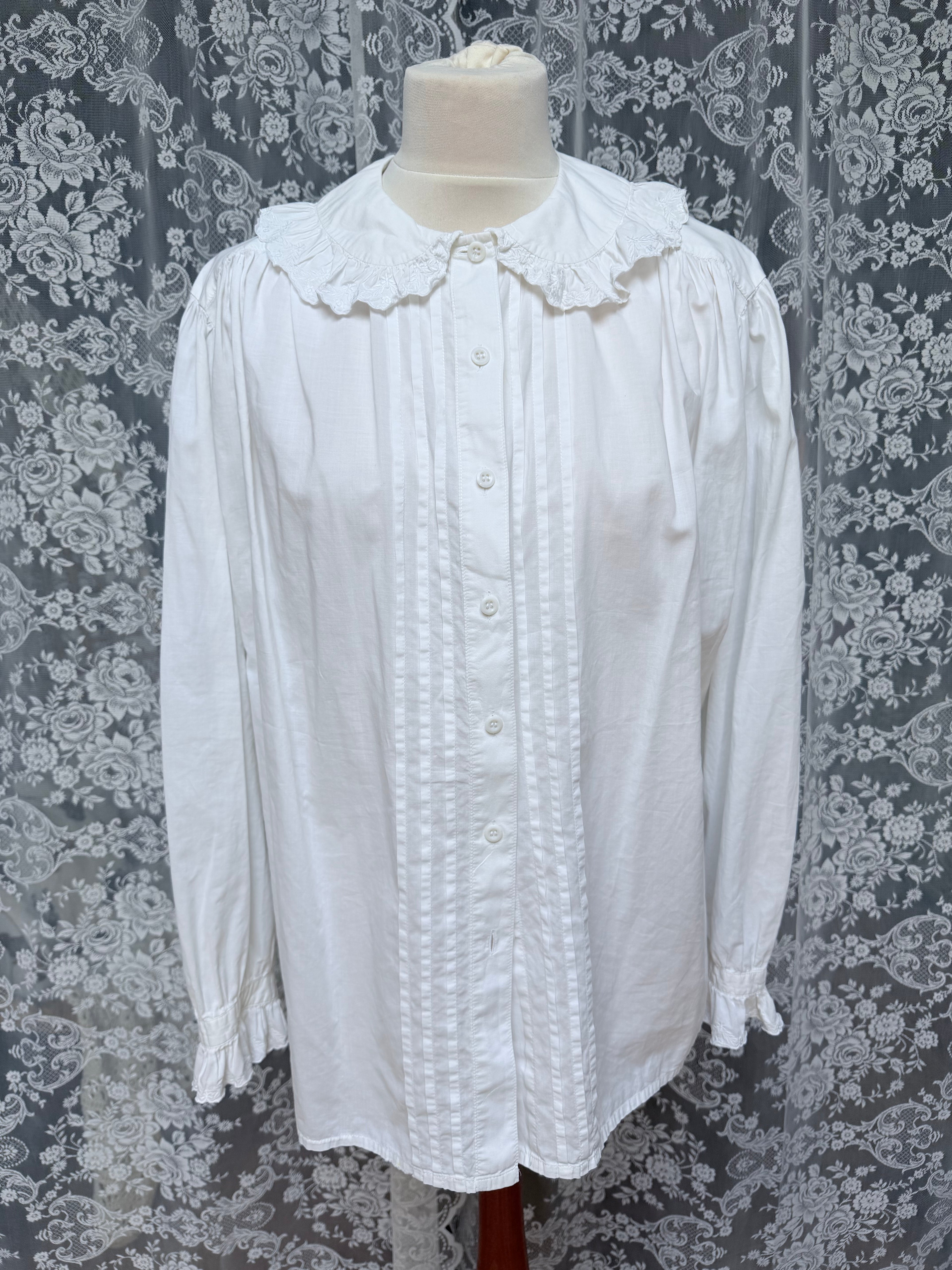 Romantic Revival: Vintage 1980s Laura Ashley Clown Shirt Peter Pan Collar