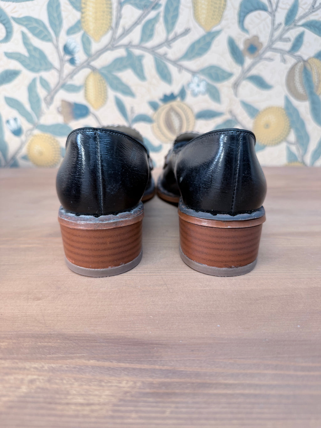 Vintage 1960s Women's Leather Loafer Shoes | Made in Italy