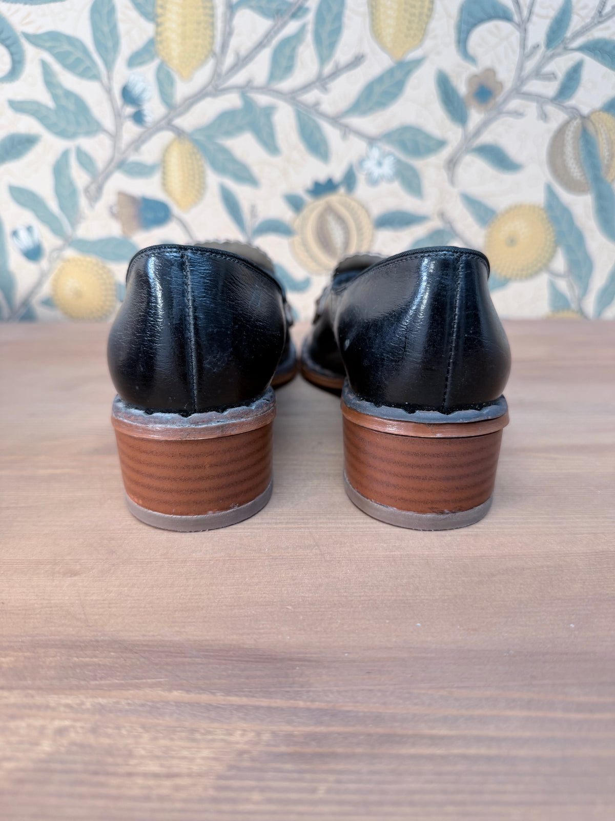 Vintage 1960s Women's Leather Loafer Shoes | Made in Italy