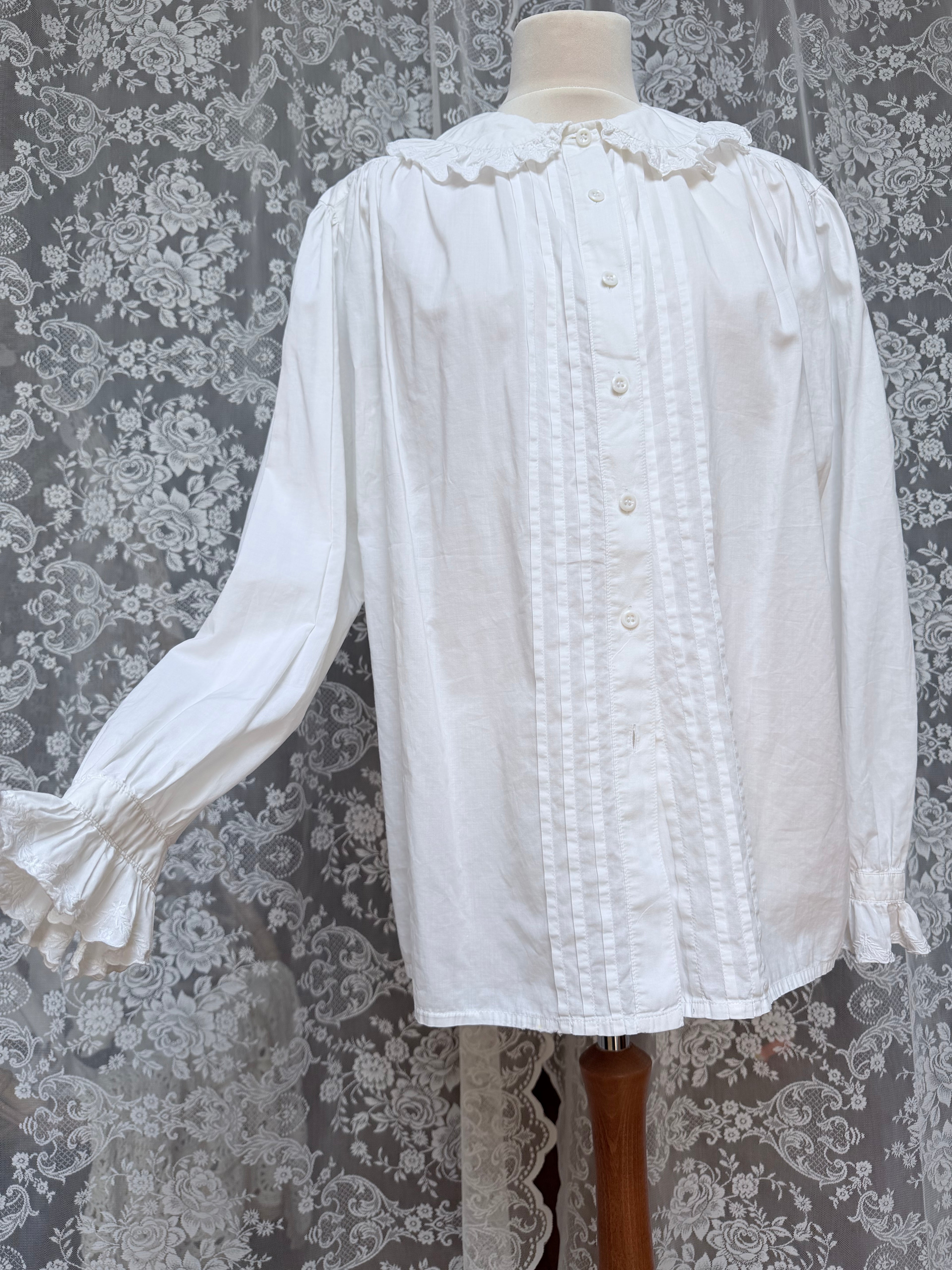 Romantic Revival: Vintage 1980s Laura Ashley Clown Shirt Peter Pan Collar