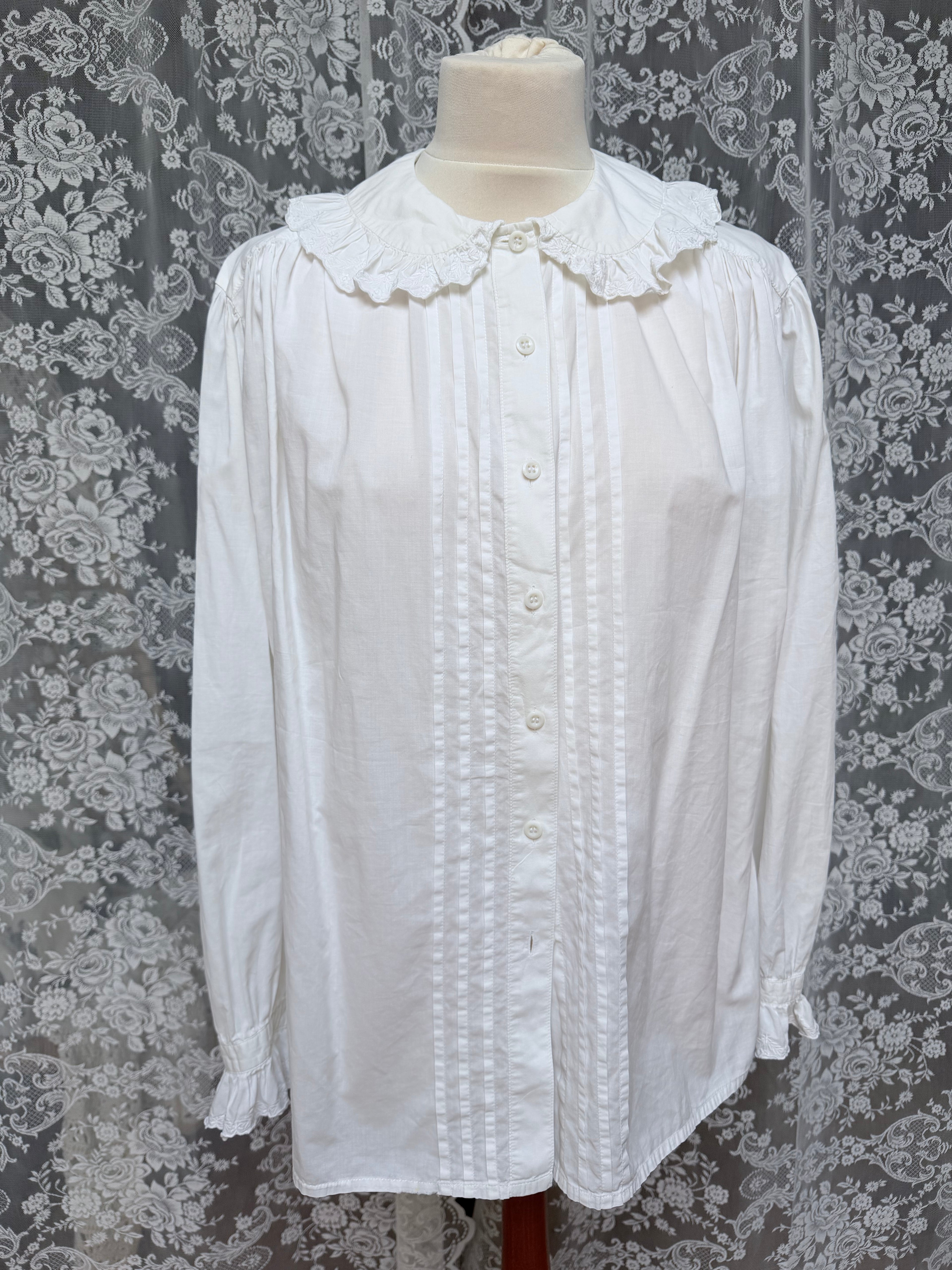 Romantic Revival: Vintage 1980s Laura Ashley Clown Shirt Peter Pan Collar