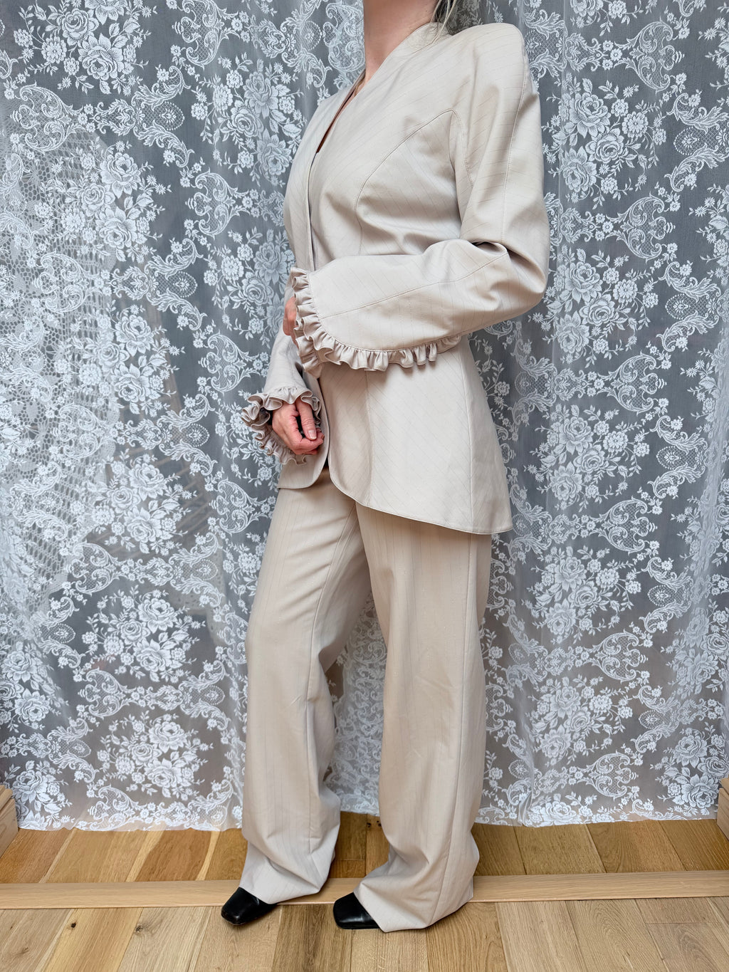 Rare Vintage 1990s/Y2K Thierry Mugler Cream Women's Two-Piece Suit