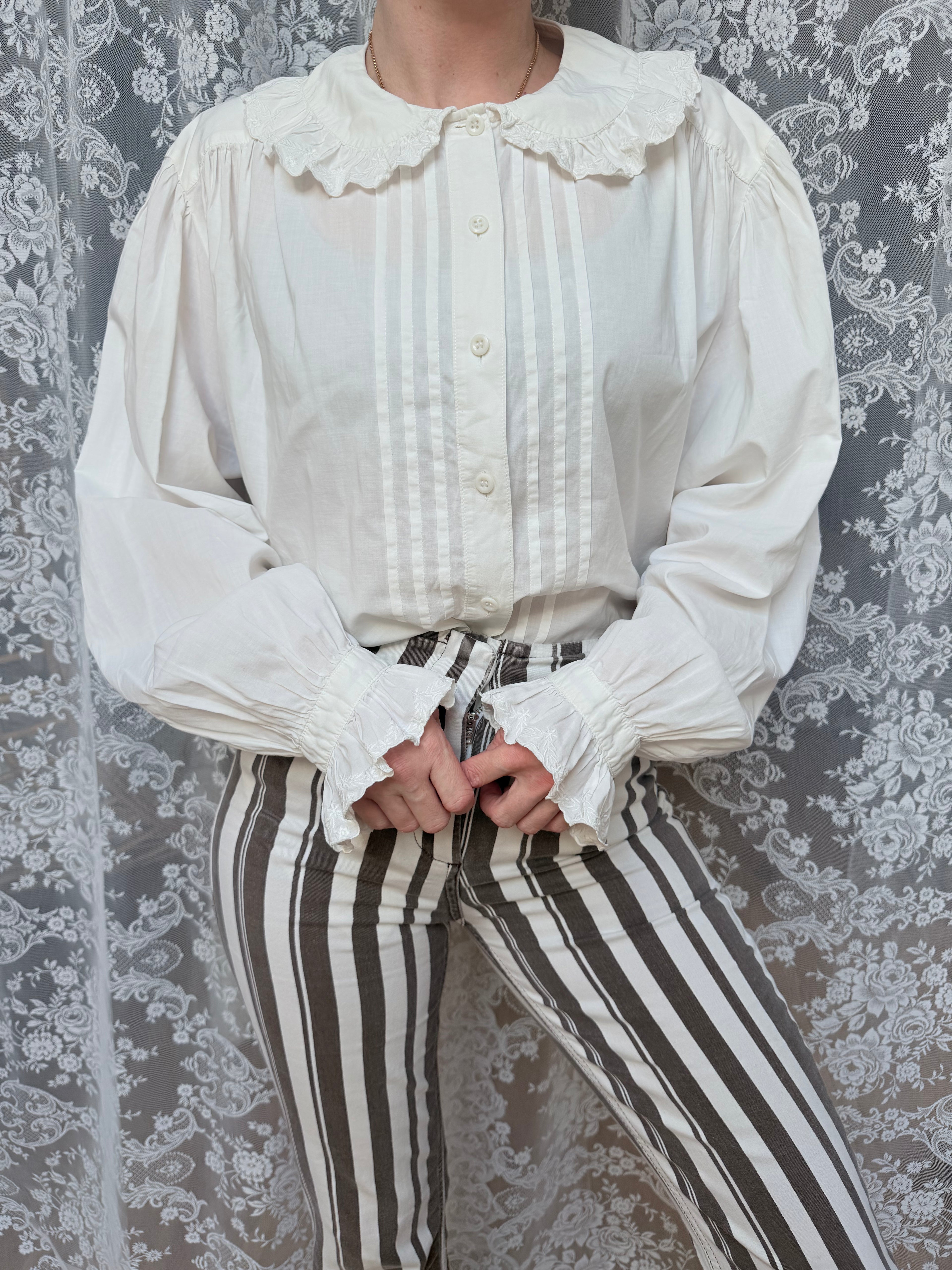 Romantic Revival: Vintage 1980s Laura Ashley Clown Shirt Peter Pan Collar