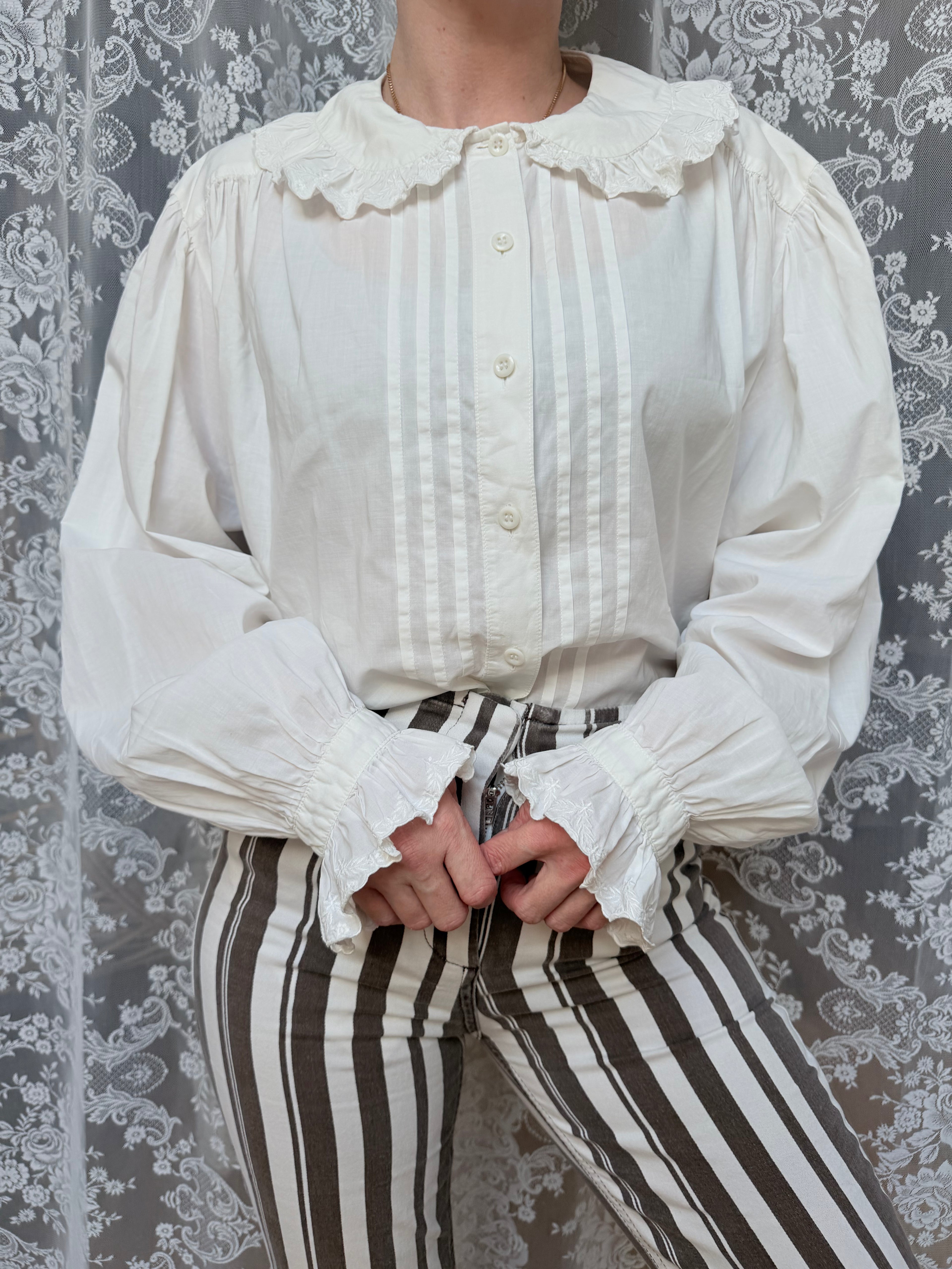 Romantic Revival: Vintage 1980s Laura Ashley Clown Shirt Peter Pan Collar
