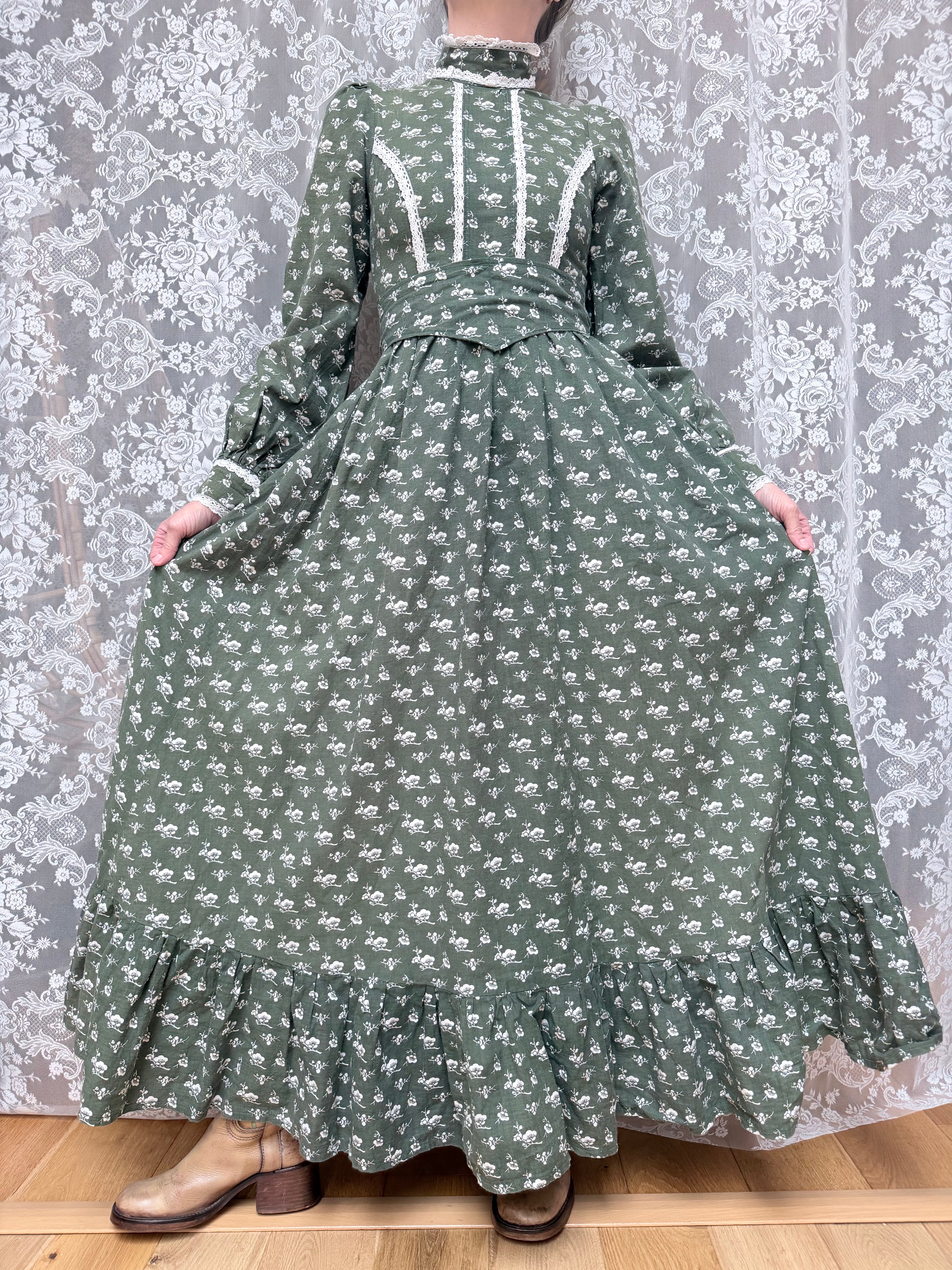 Vintage 1960s/70s Laura Ashley Green Edwardian Prairie Dress