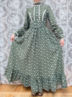 Vintage 1960s/70s Laura Ashley Green Edwardian Prairie Dress