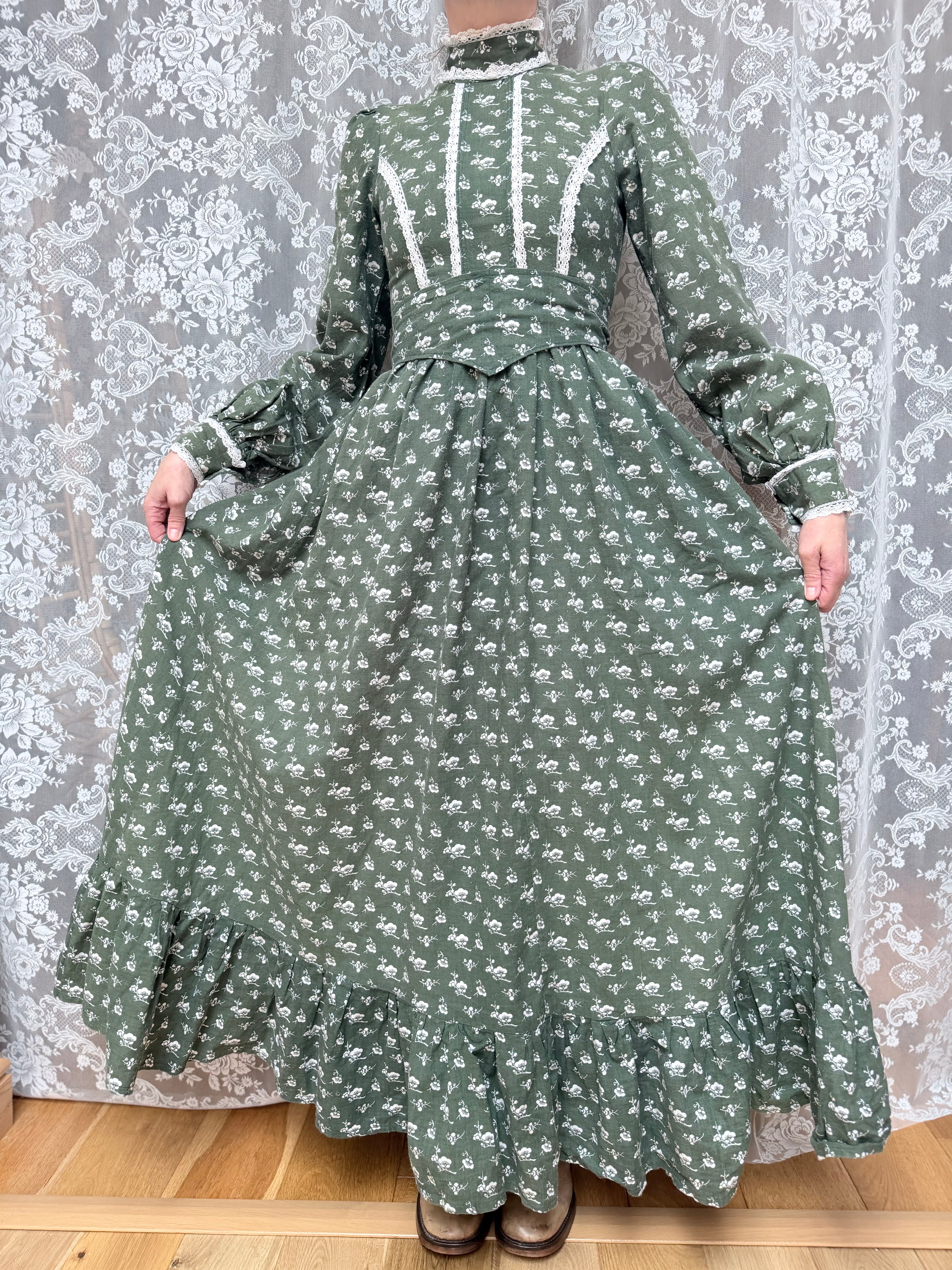 Vintage 1960s/70s Laura Ashley Green Edwardian Prairie Dress