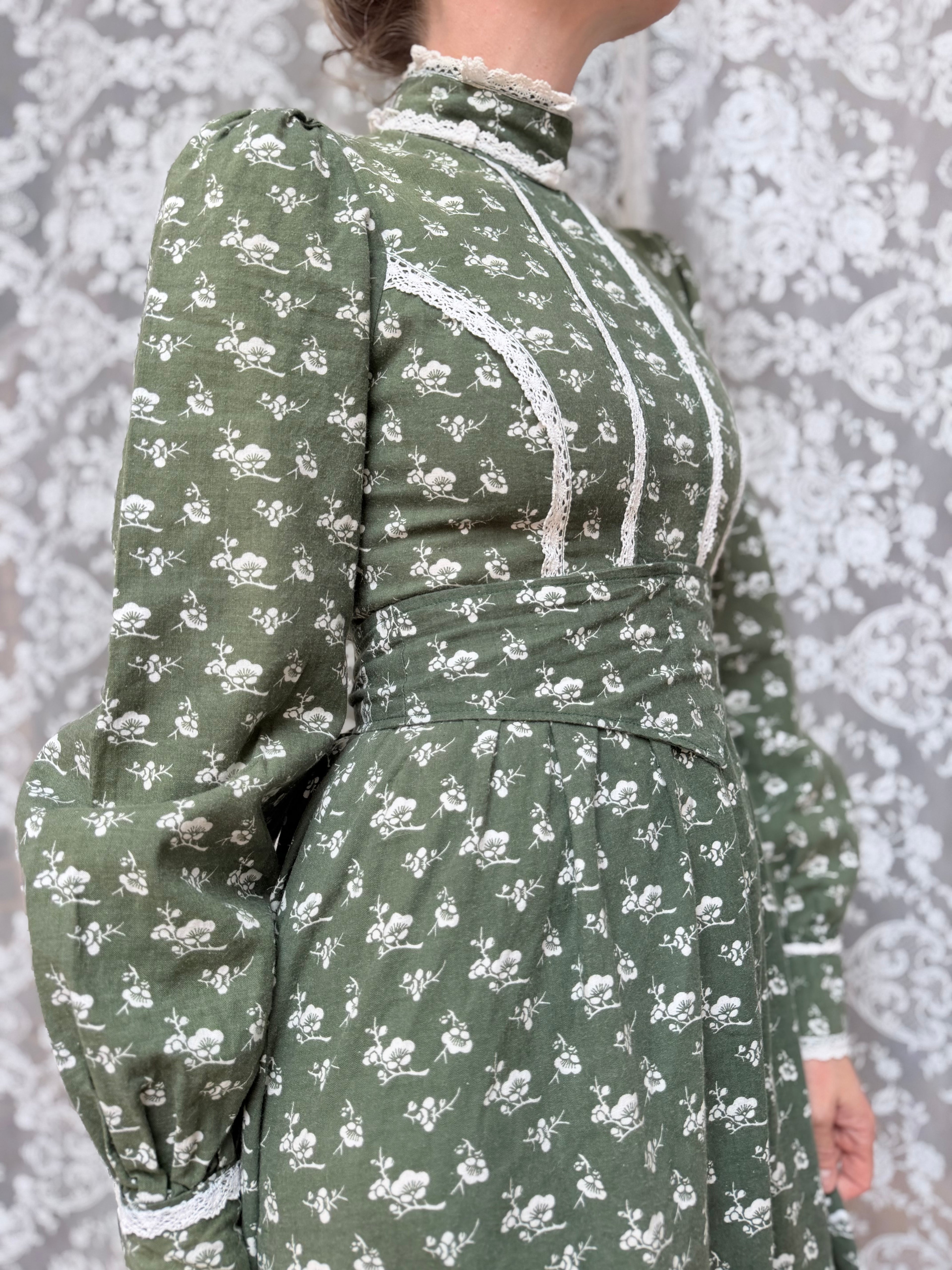 Vintage 1960s/70s Laura Ashley Green Edwardian Prairie Dress