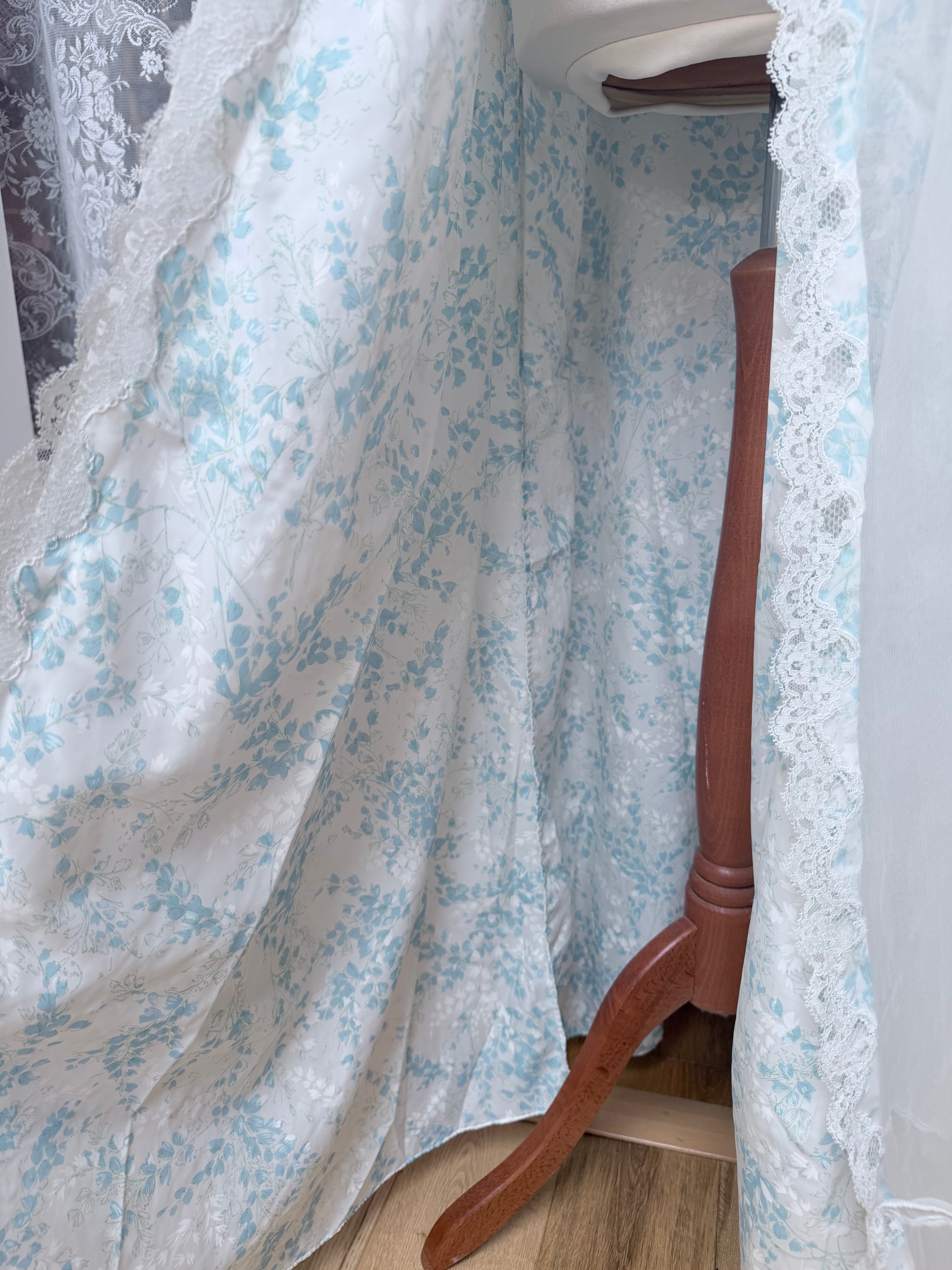 Beautiful Vintage 1950s/1960s Floral Baby Doll Gown
