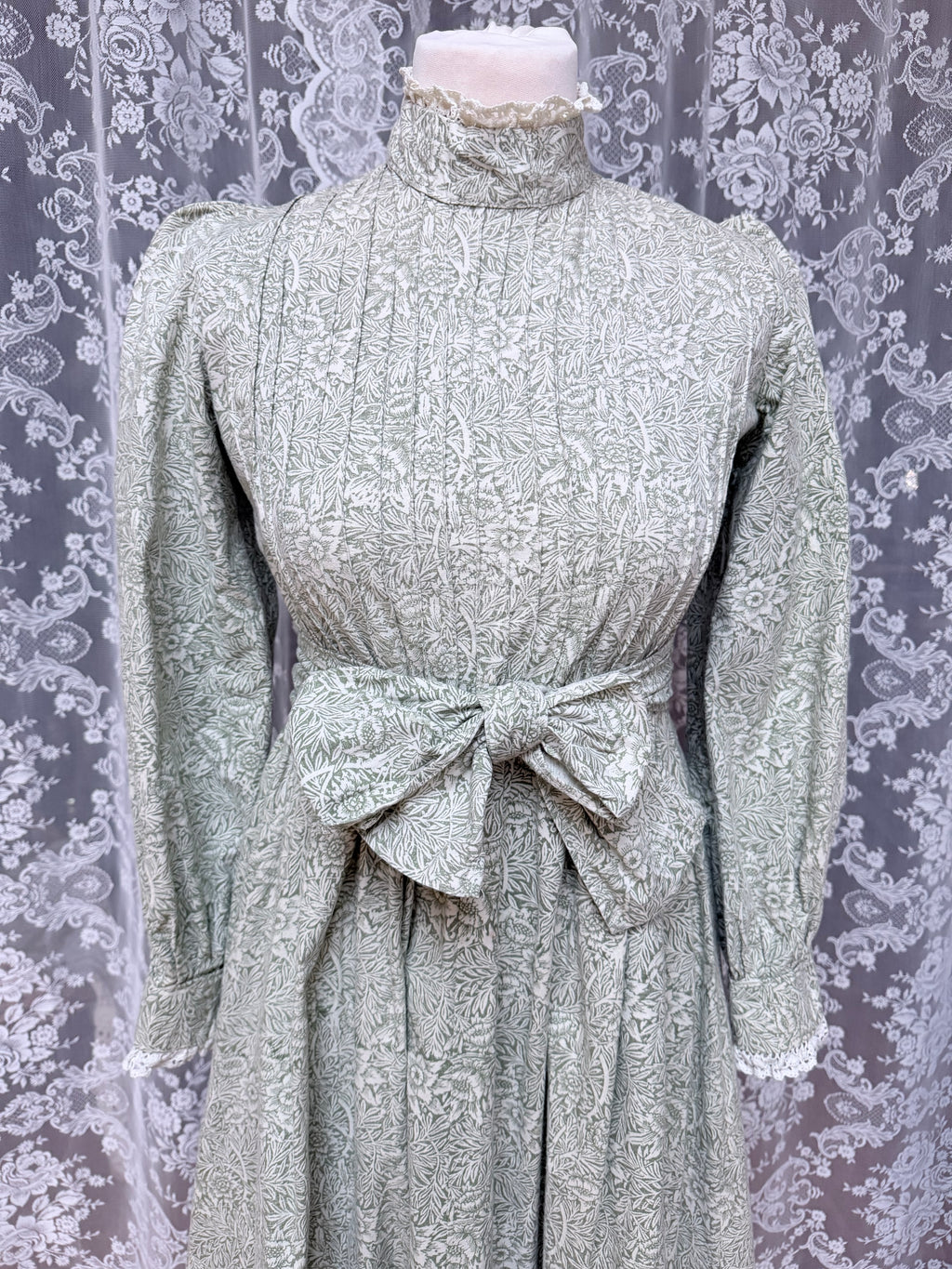 The Winter Lass: Vintage Laura Ashley 1970s William Morris High-Neck Prairie Dress