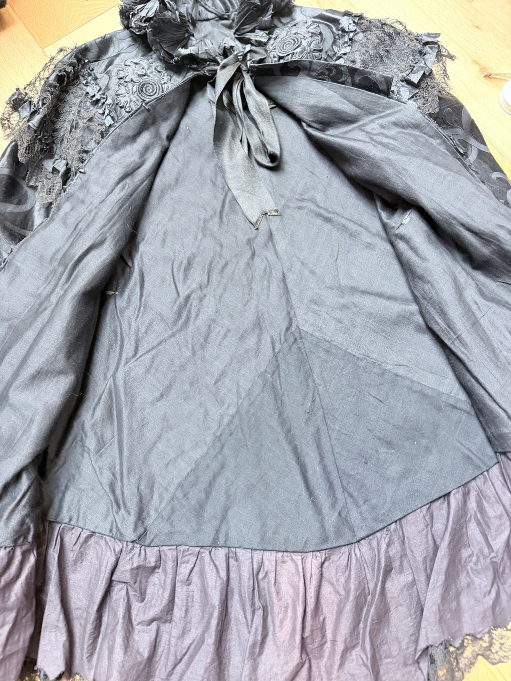 Antique Late Victorian Black Floral Lace Cape | Gothic Evening Wear