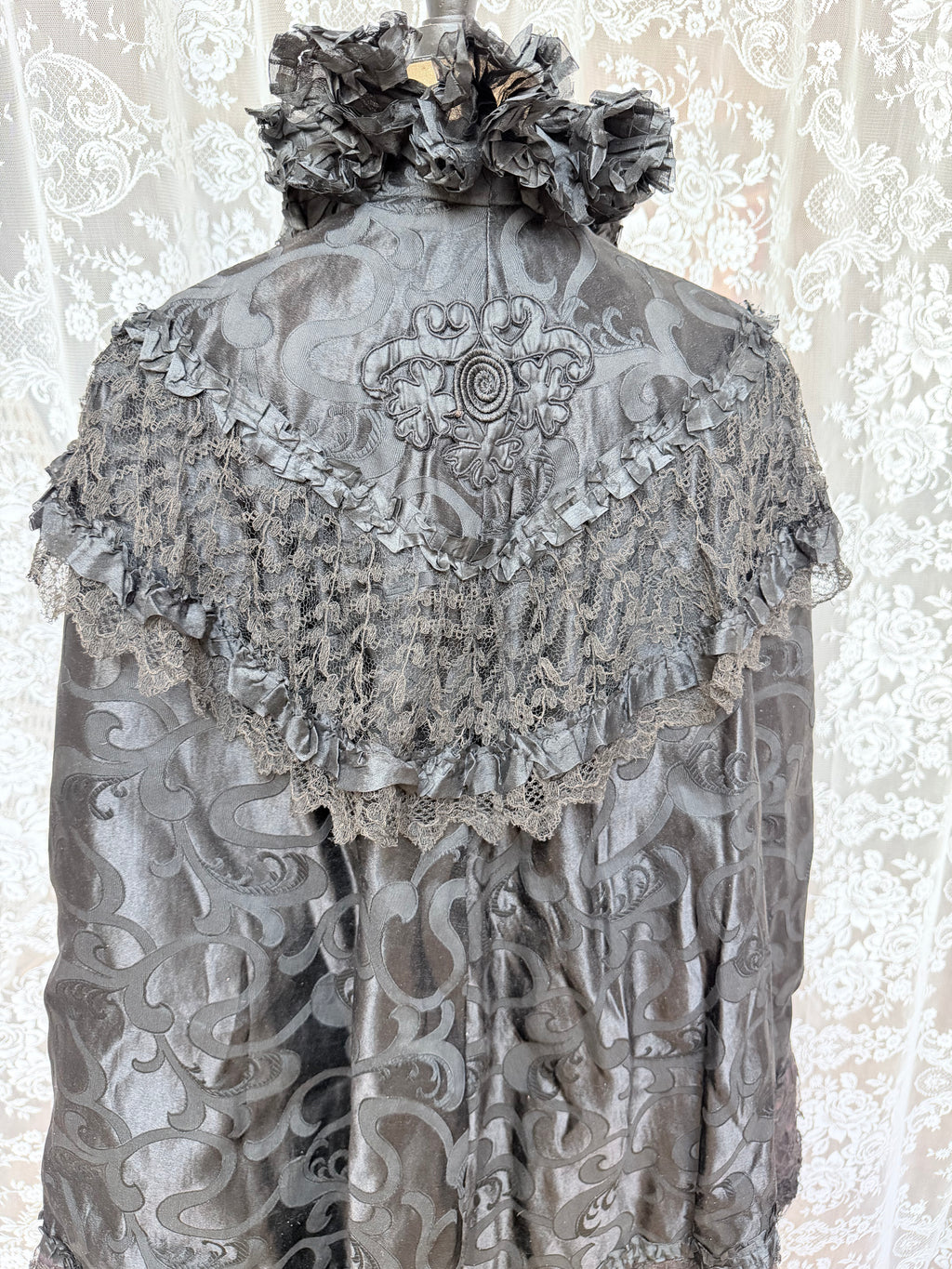 Antique Late Victorian Black Floral Lace Cape | Gothic Evening Wear
