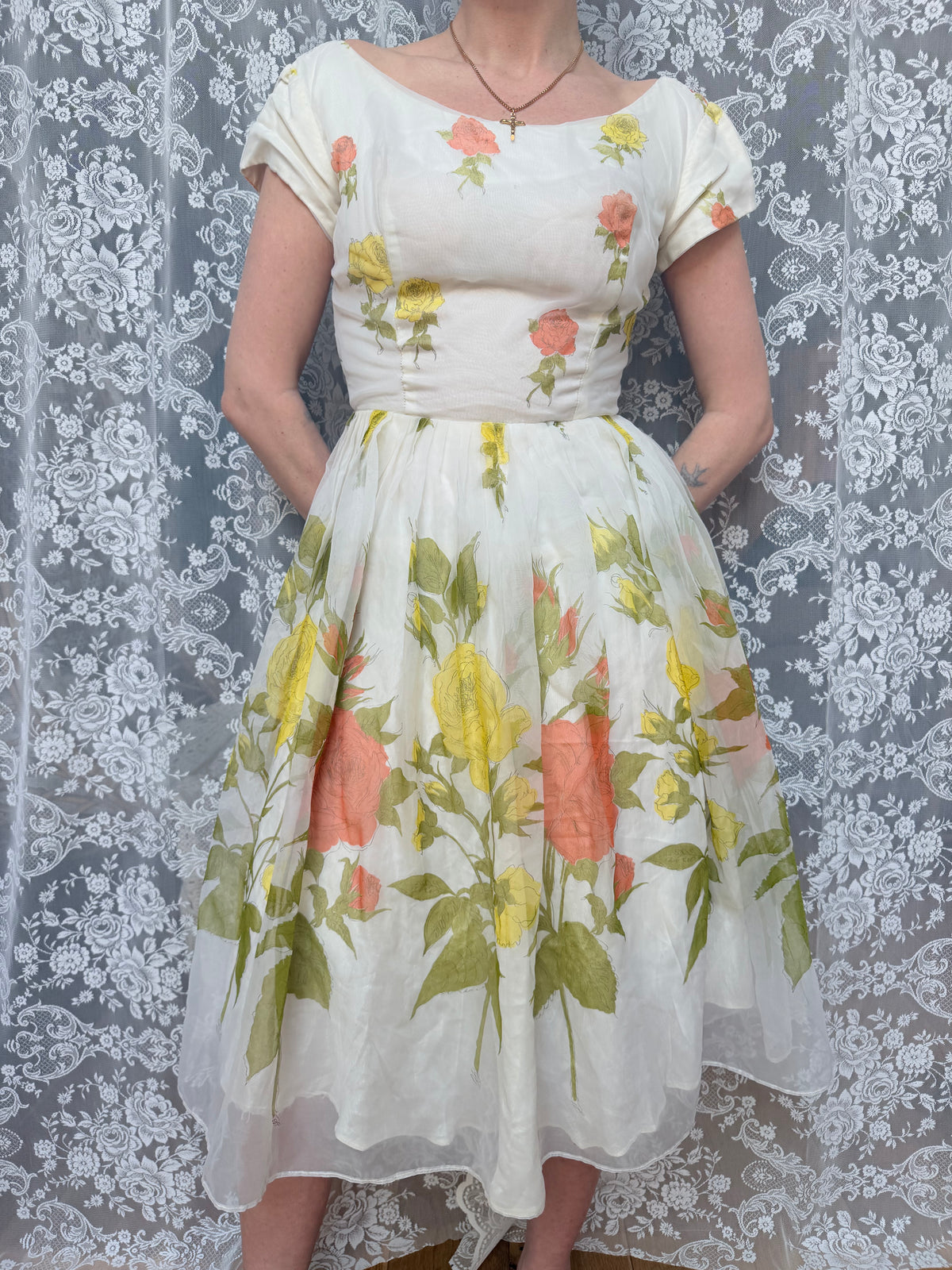 Vintage 1950s Floral Roses Summer Midi Dress