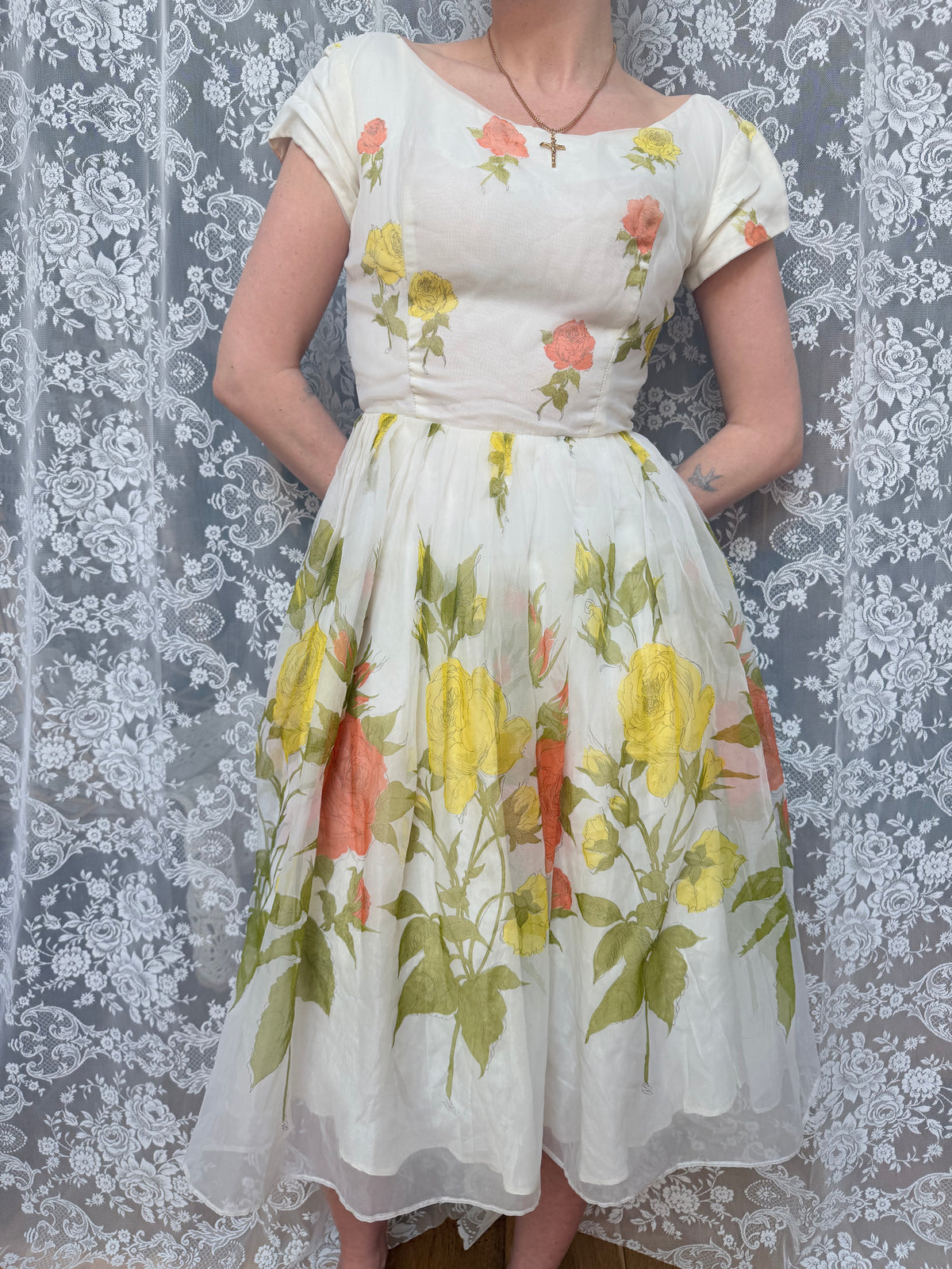 Vintage 1950s Floral Roses Summer Midi Dress