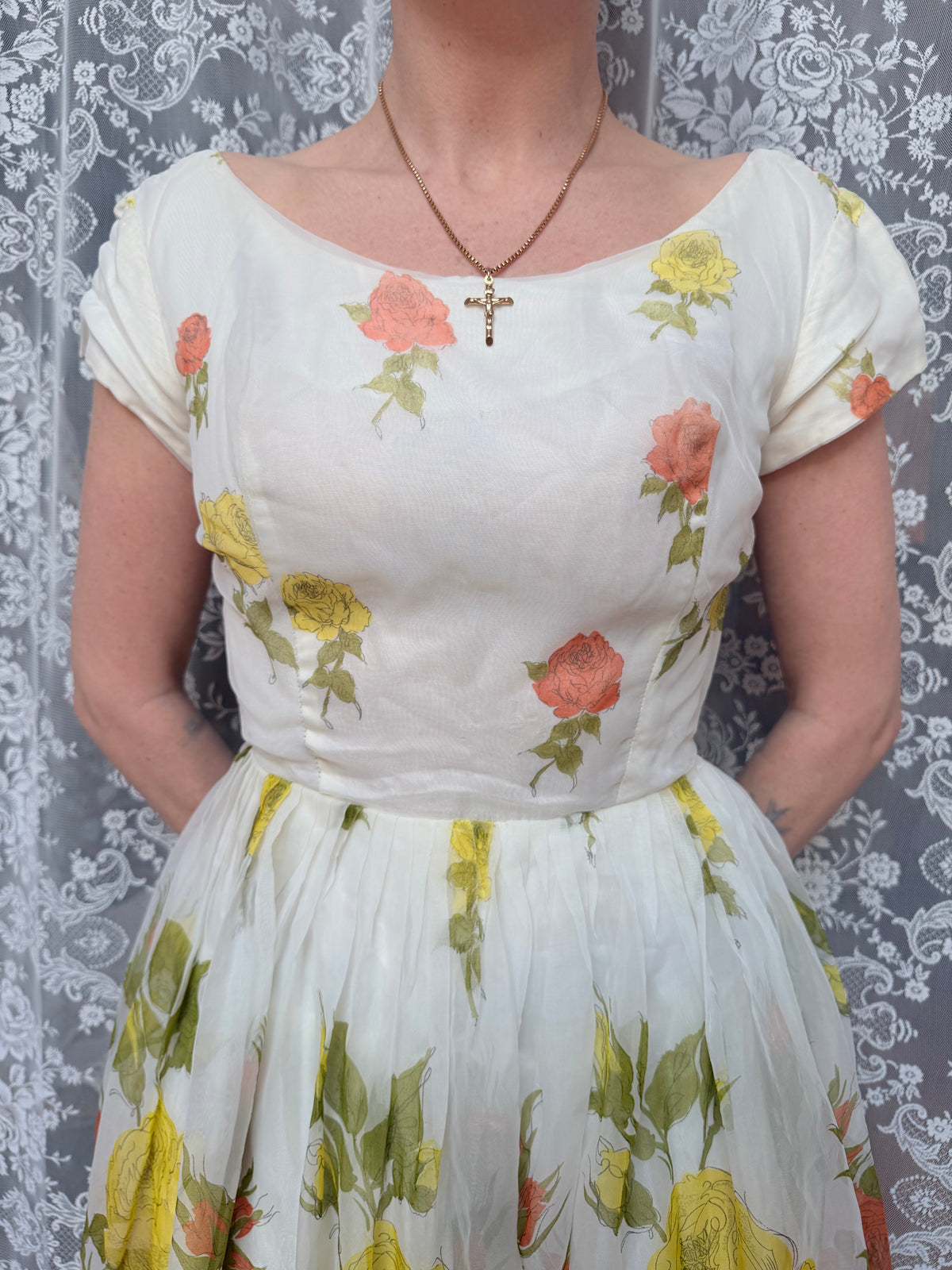 Vintage 1950s Floral Roses Summer Midi Dress