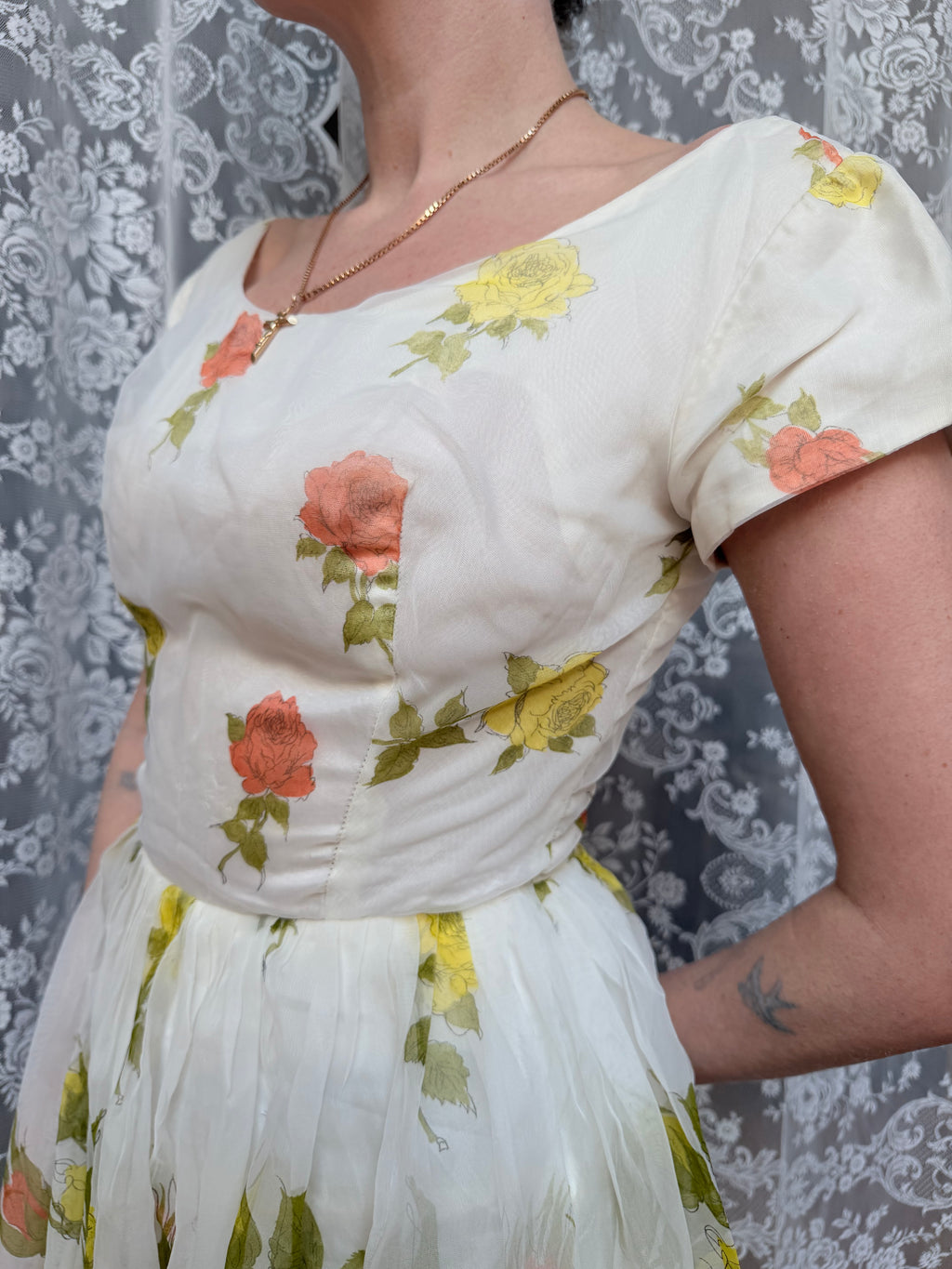 Vintage 1950s Floral Roses Summer Midi Dress