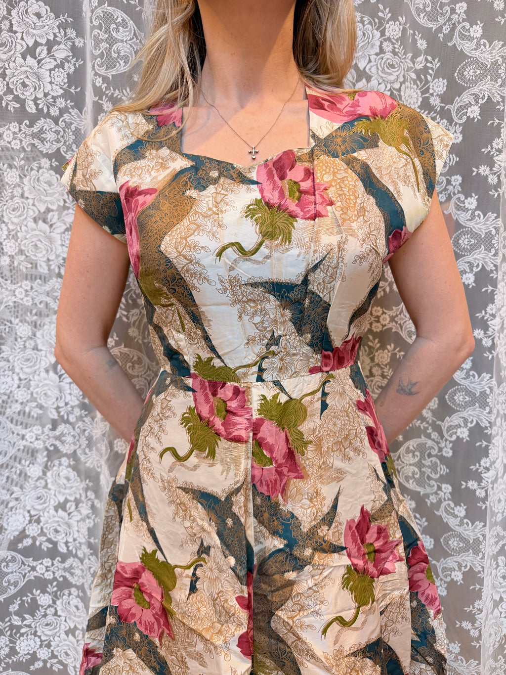 Antique Vintage Late 1930s/Early 1940s Antique Floral Dress