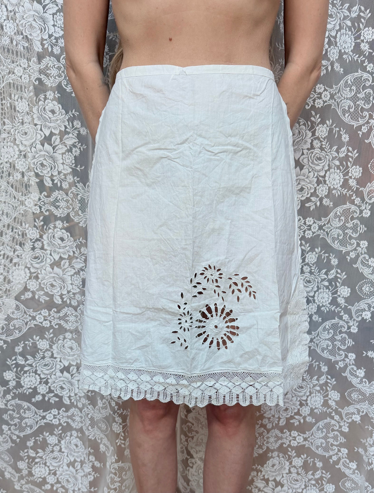 The Happy Home: Late Victorian Pinafore Antique Apron