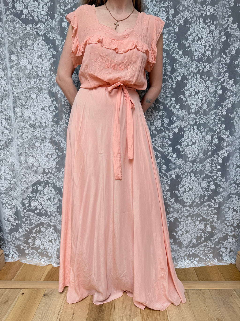 Antique Vintage 1930s Italian Silk & Broderie Anglaise