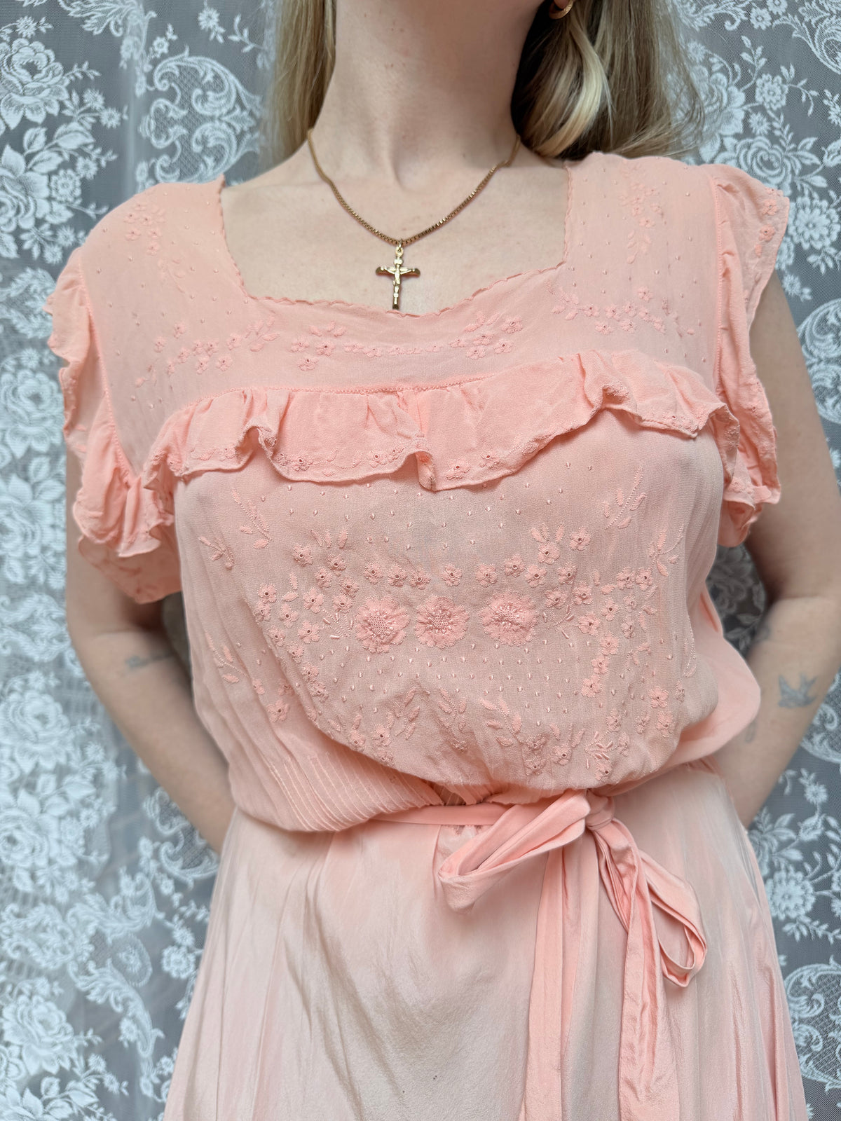 Antique Vintage 1930s Italian Silk & Broderie Anglaise
