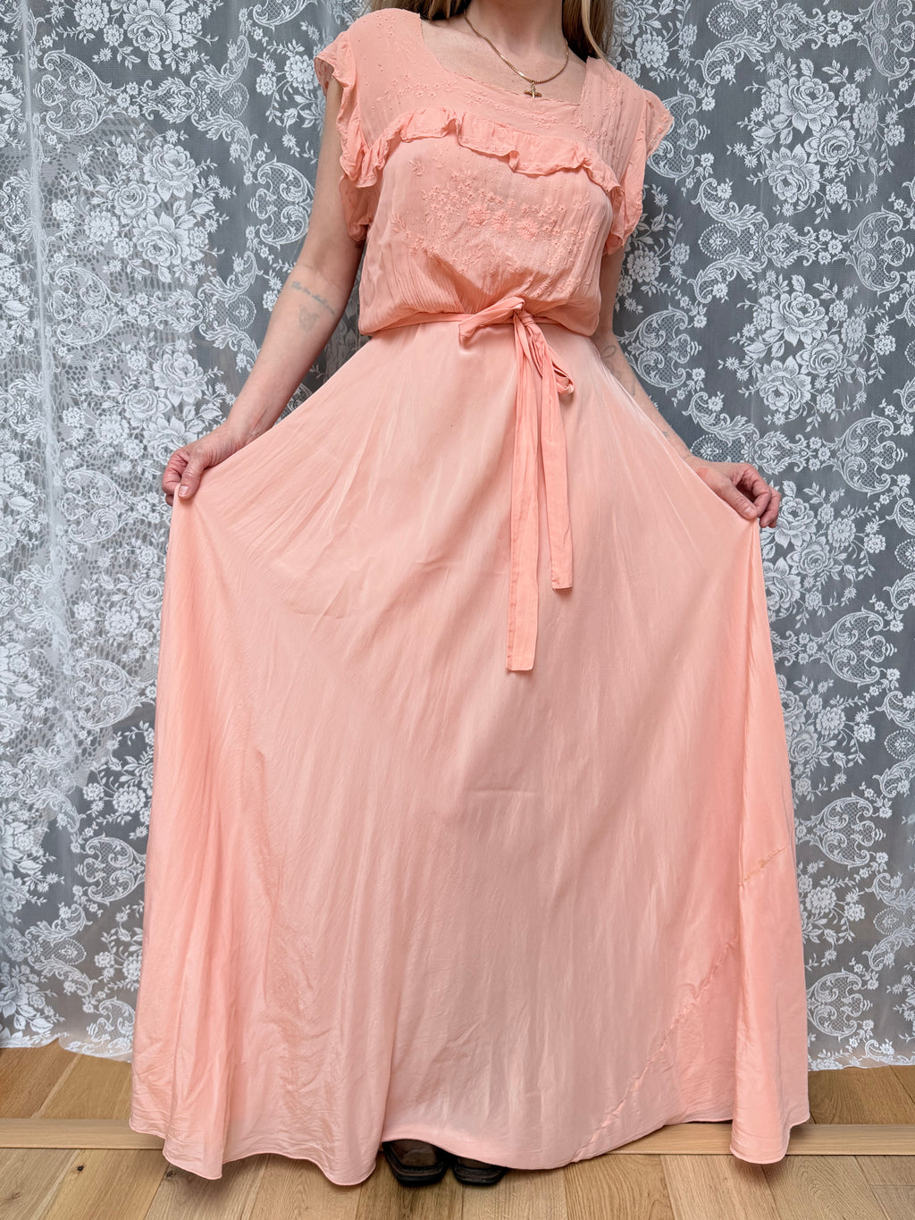 Antique Vintage 1930s Italian Silk & Broderie Anglaise