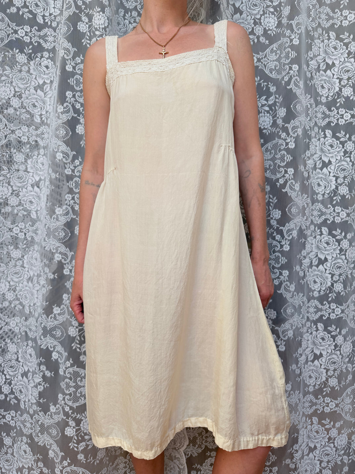 Antique 1920s Cream Cotton Slip Midi Dress with Lace Trim