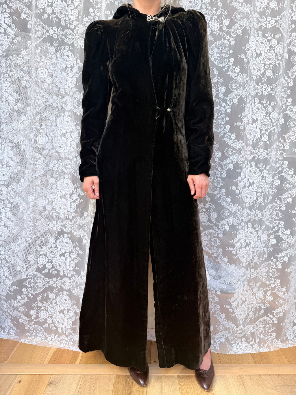 1920s Art Deco Black Velvet Hooded Coat | Vintage Witchy Gothic Piece