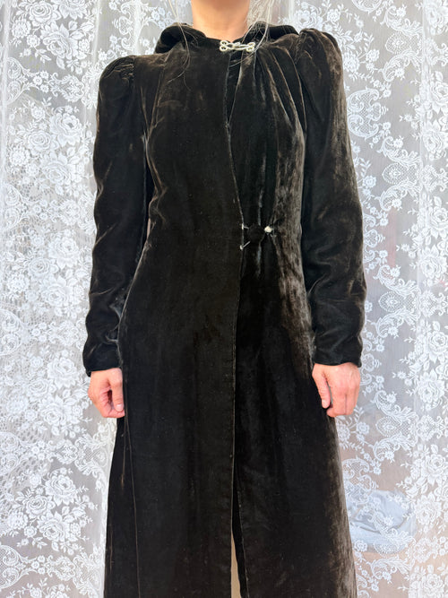 1920s Art Deco Black Velvet Hooded Coat | Vintage Witchy Gothic Piece