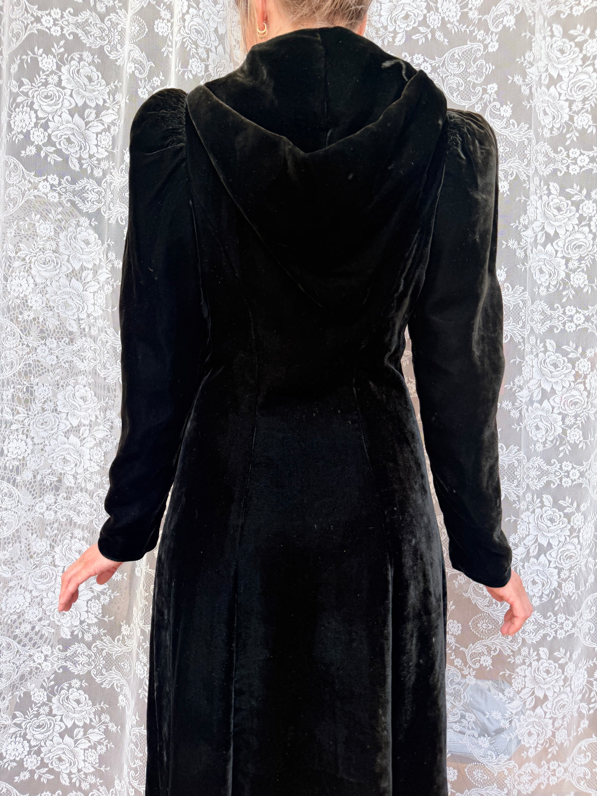 1920s Art Deco Black Velvet Hooded Coat | Vintage Witchy Gothic Piece