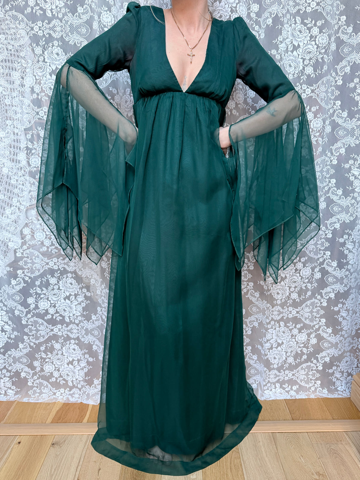 1970s Jean Varon Emerald Witchy Fairy Dress