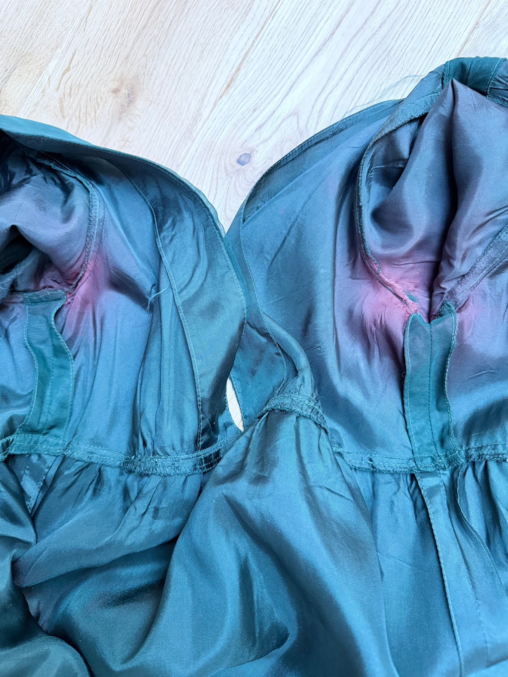 1970s Jean Varon Emerald Witchy Fairy Dress