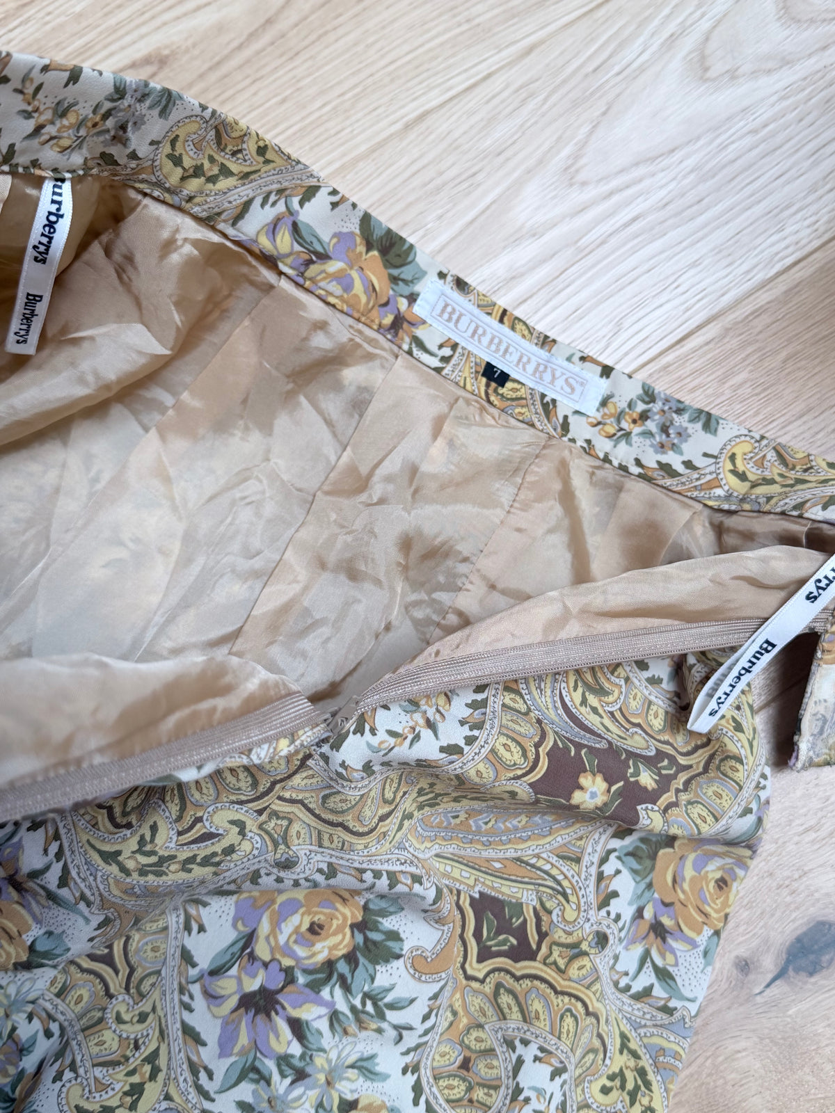 Vintage 1980s Burberrys Silk Paisley Floral Midi Skirt