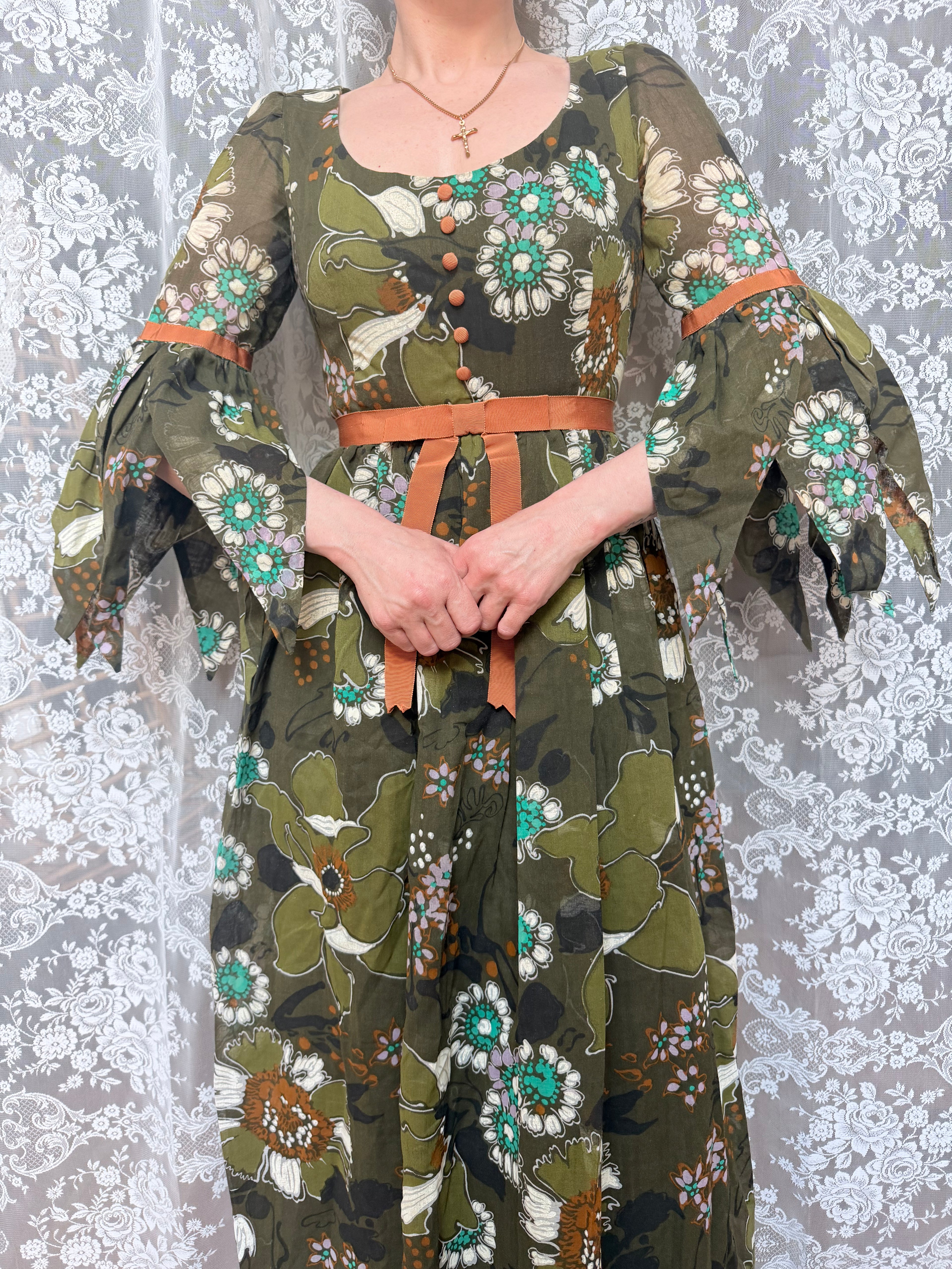 1970s Frank Usher Green Petal Sleeve Witchy Prairie Dress